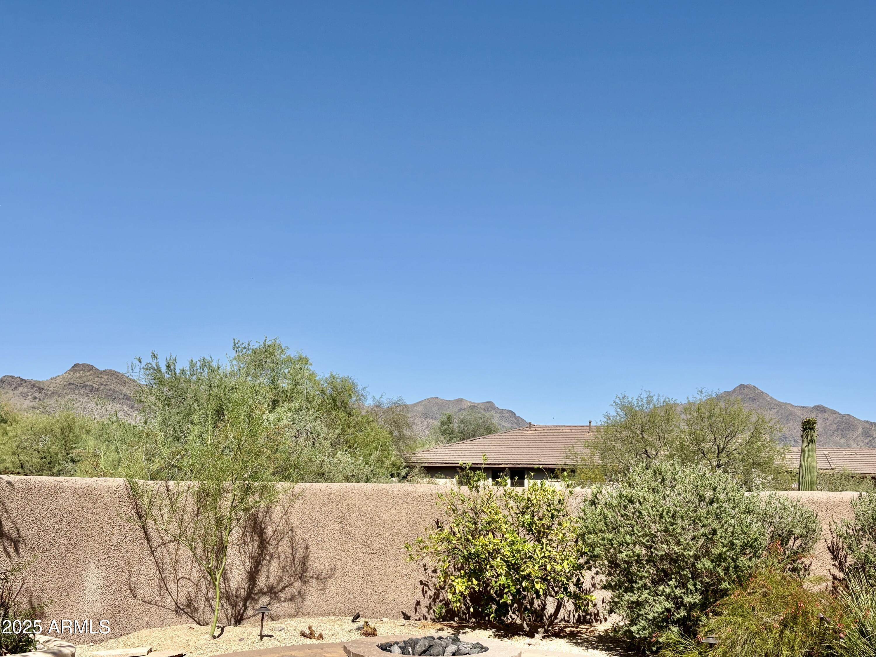 9138 E MOHAWK Lane