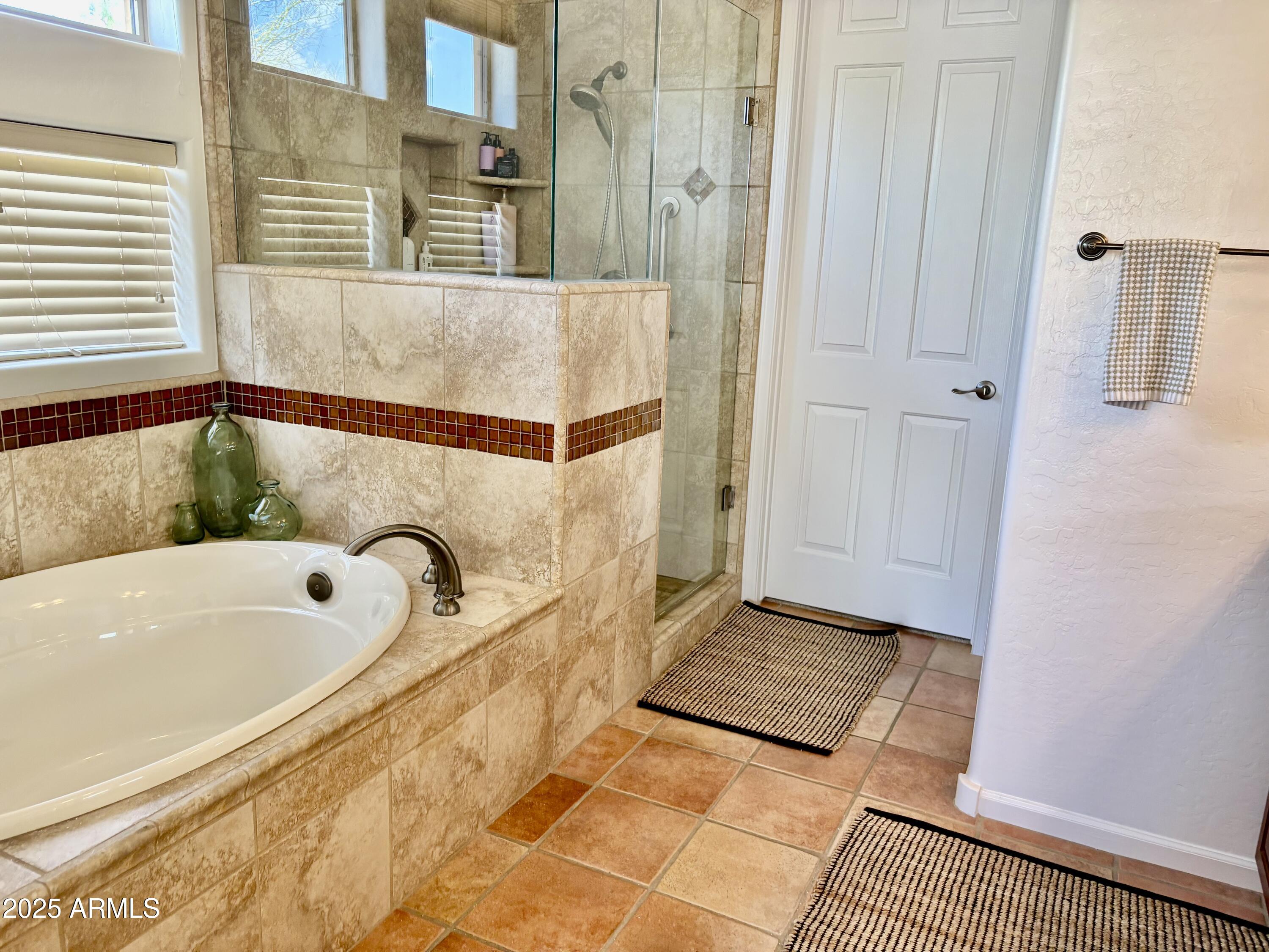 9138 E MOHAWK Lane
