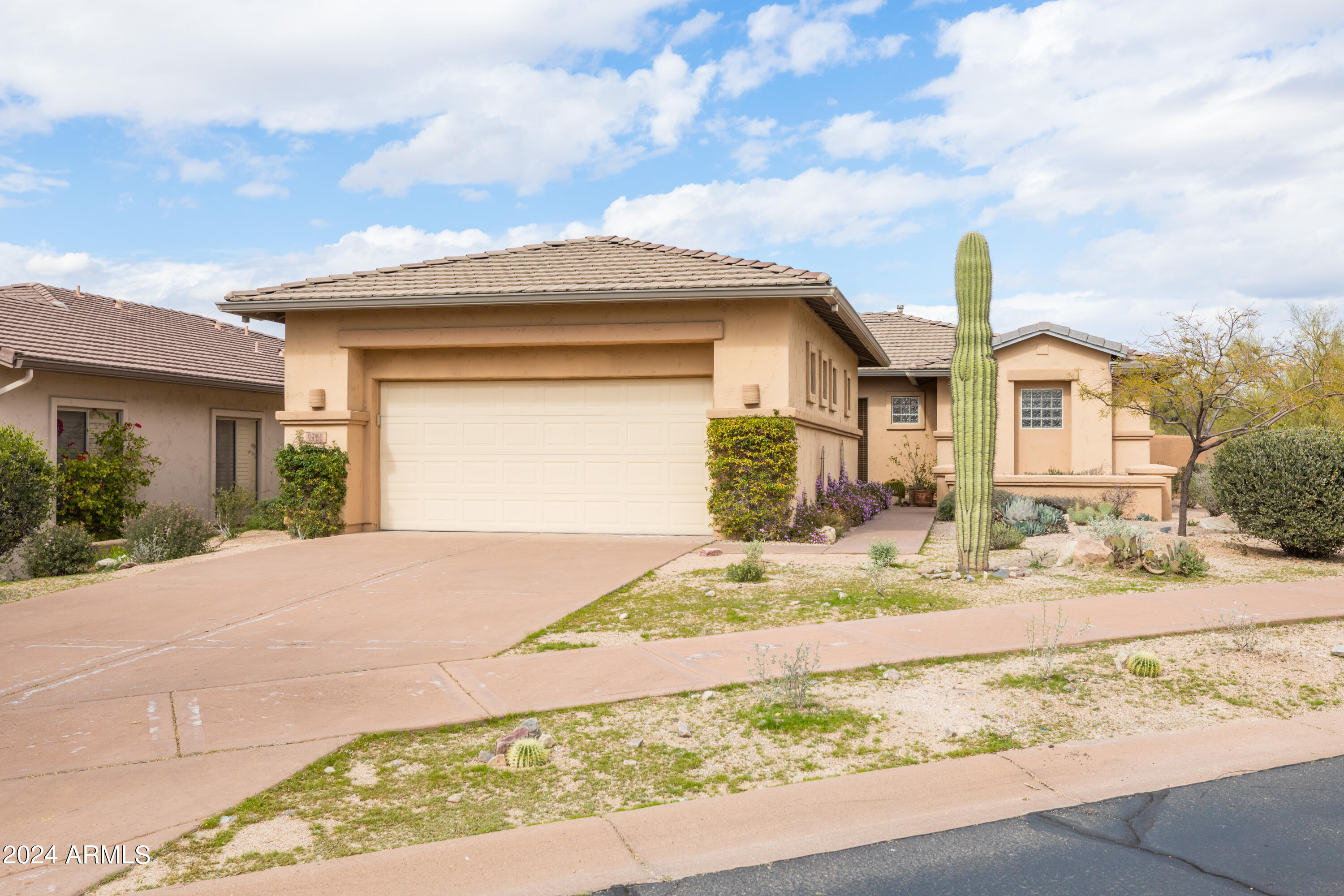 9138 E MOHAWK Lane