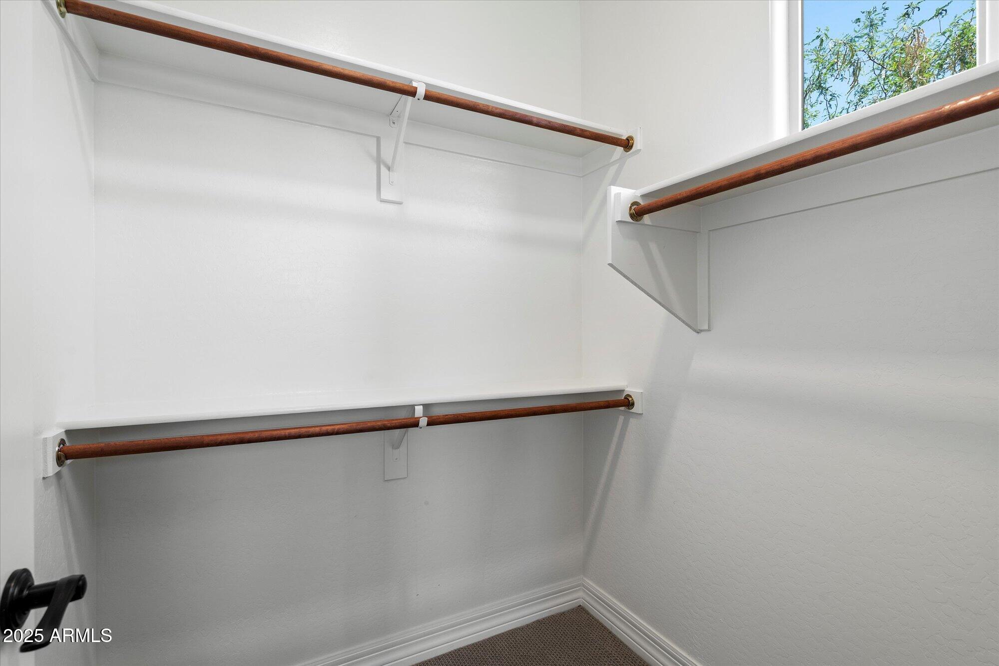 7508 E VIA DE LUNA Drive