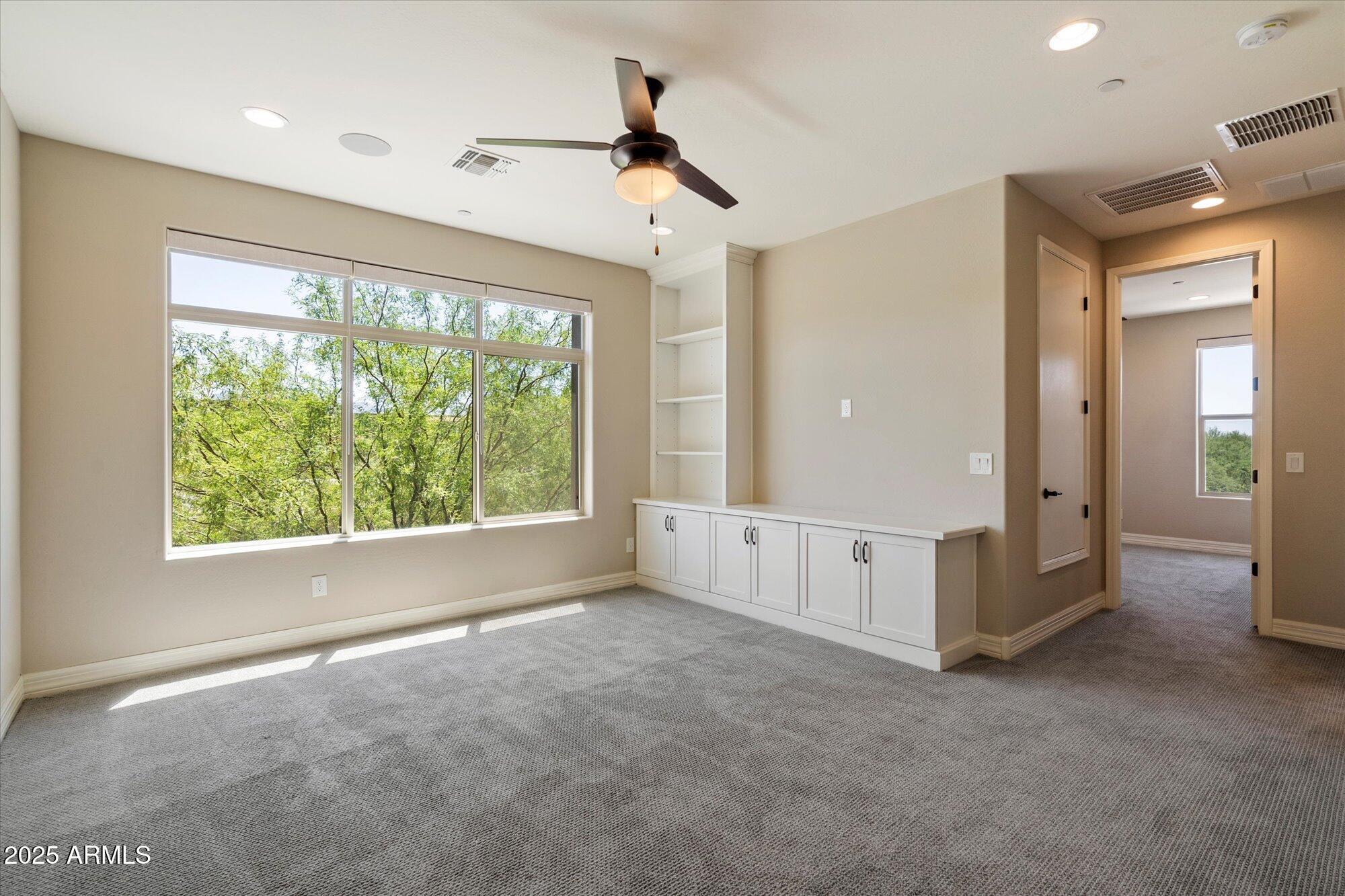 7508 E VIA DE LUNA Drive