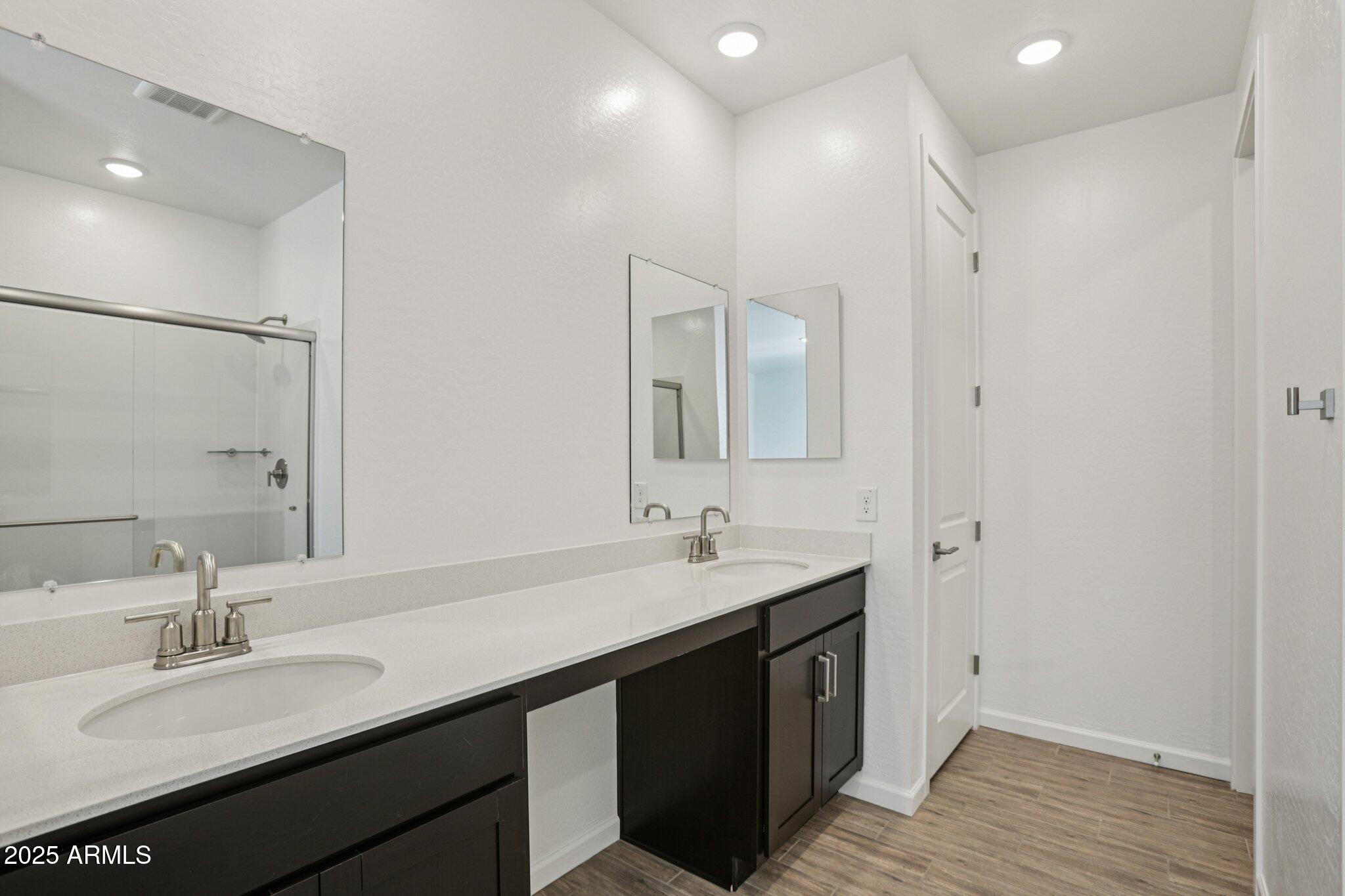 15723 W BROWN Street