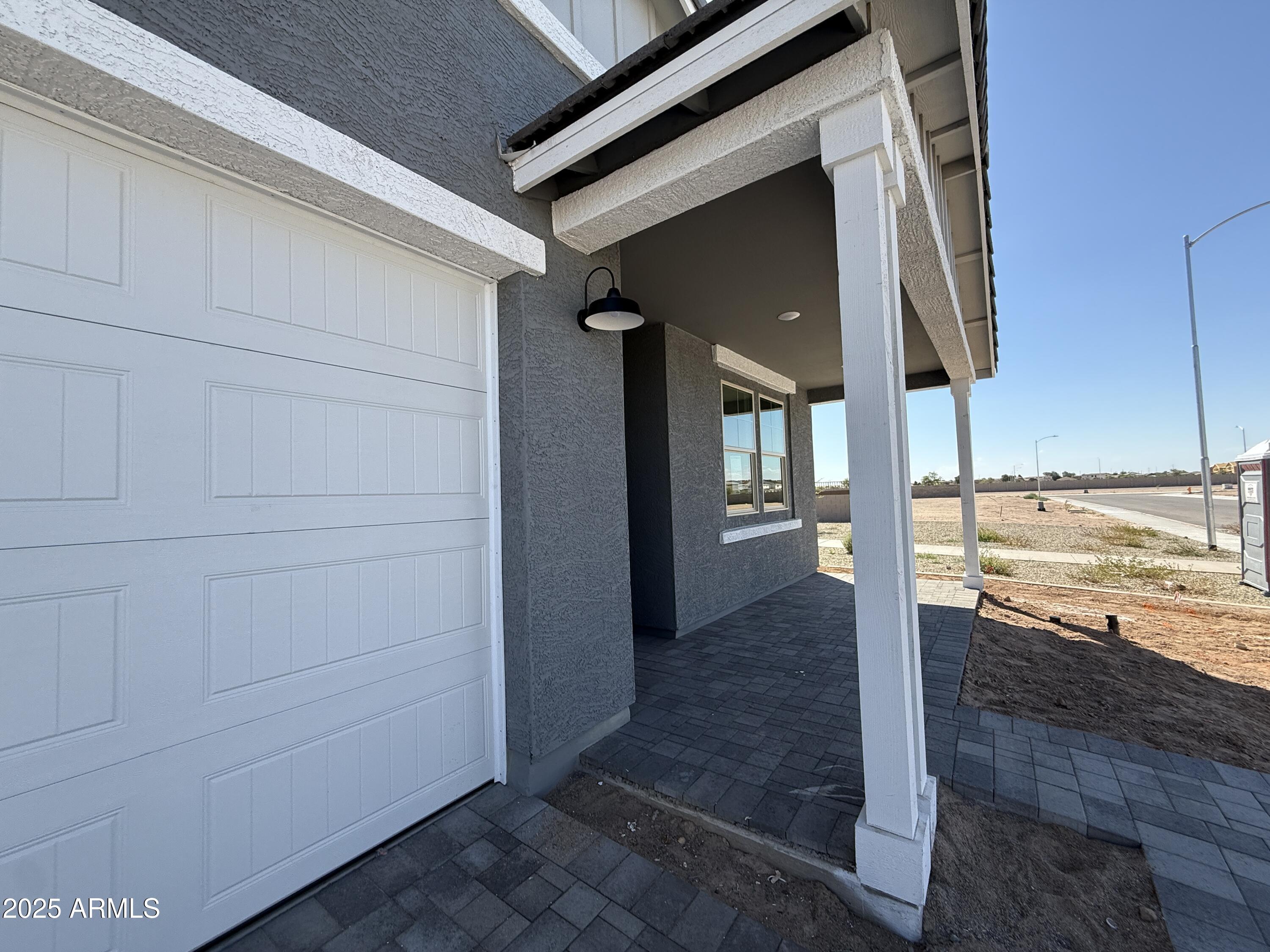 9627 W TAMARISK Avenue