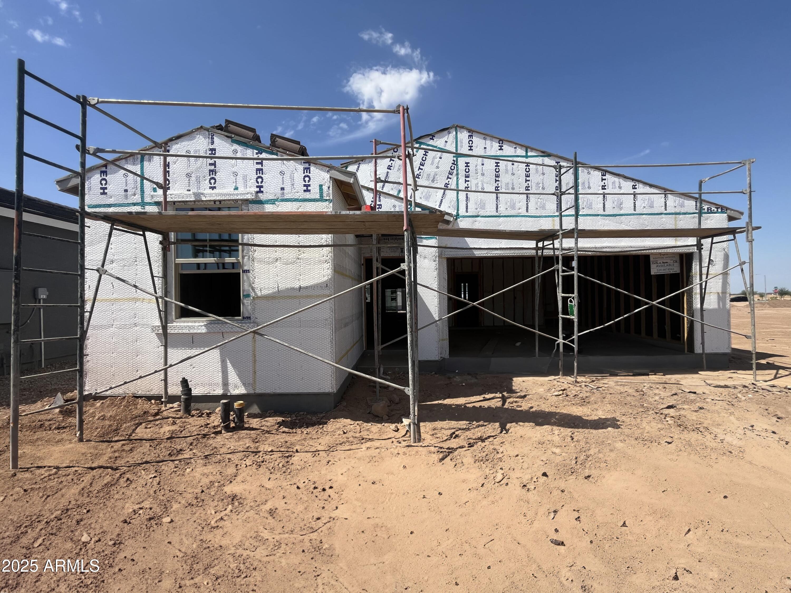 47692 W KENNER Drive