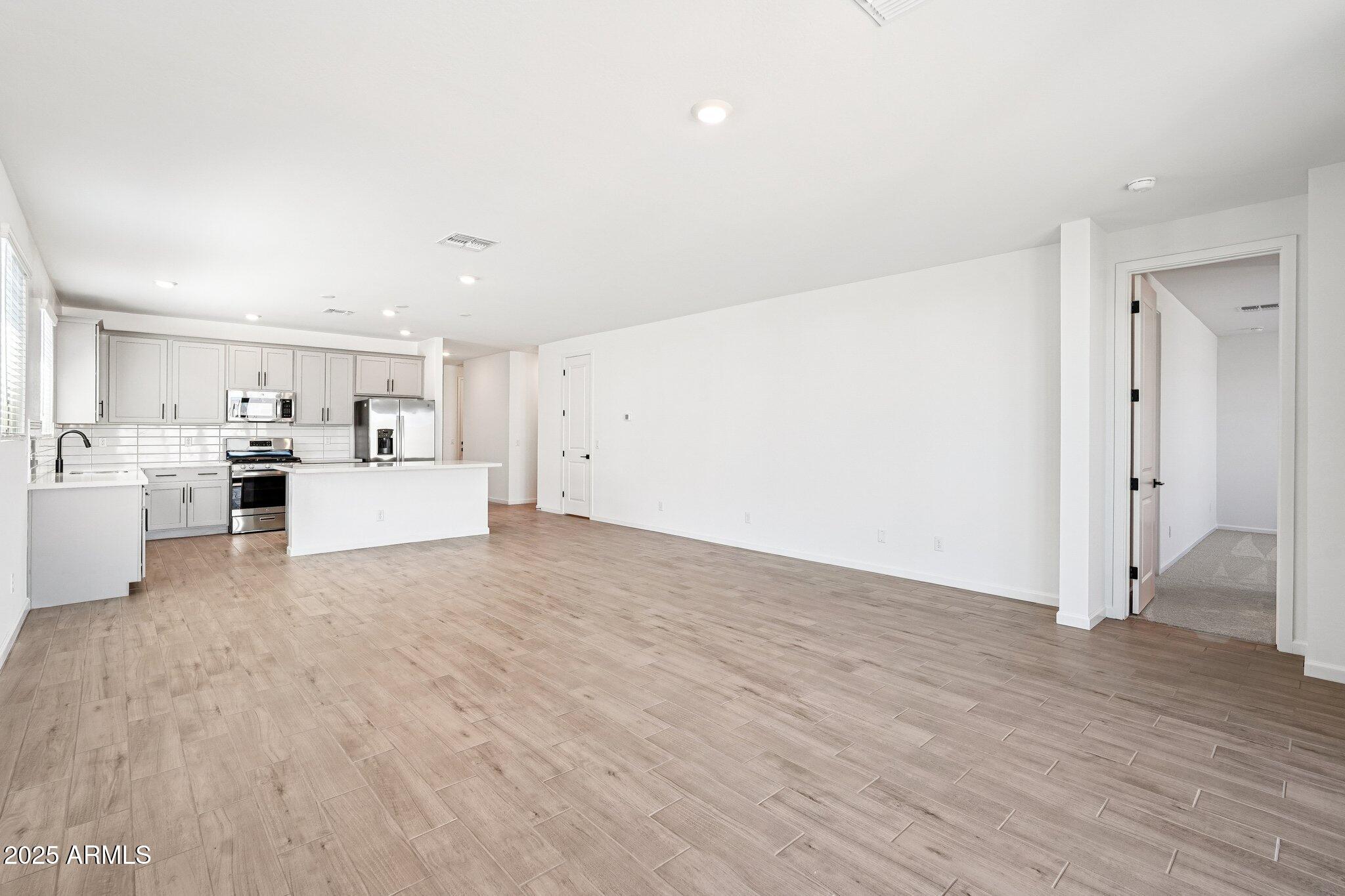 16196 W BAJADA Road