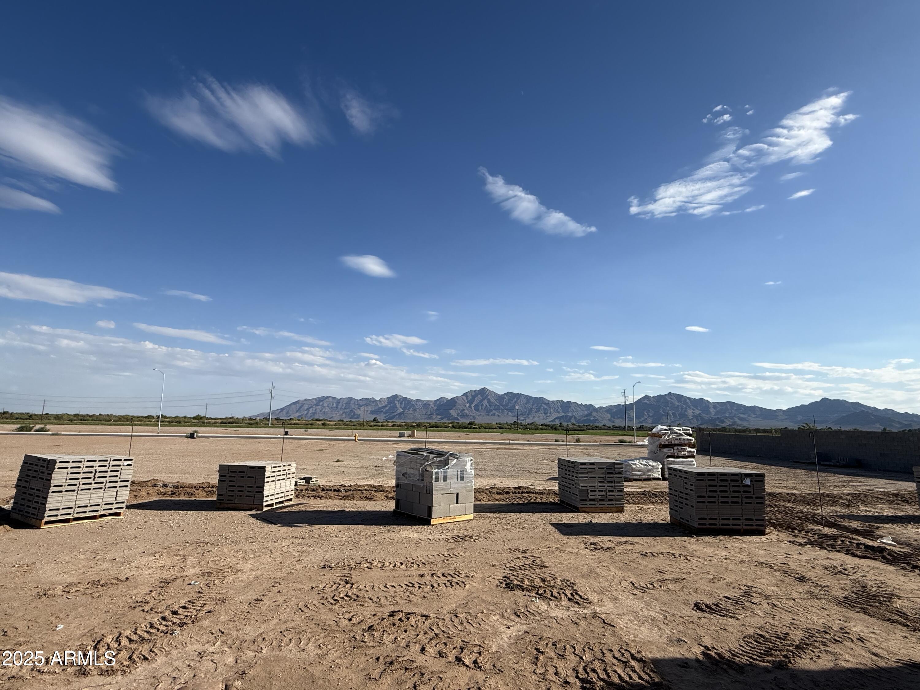 9623 W TAMARISK Avenue