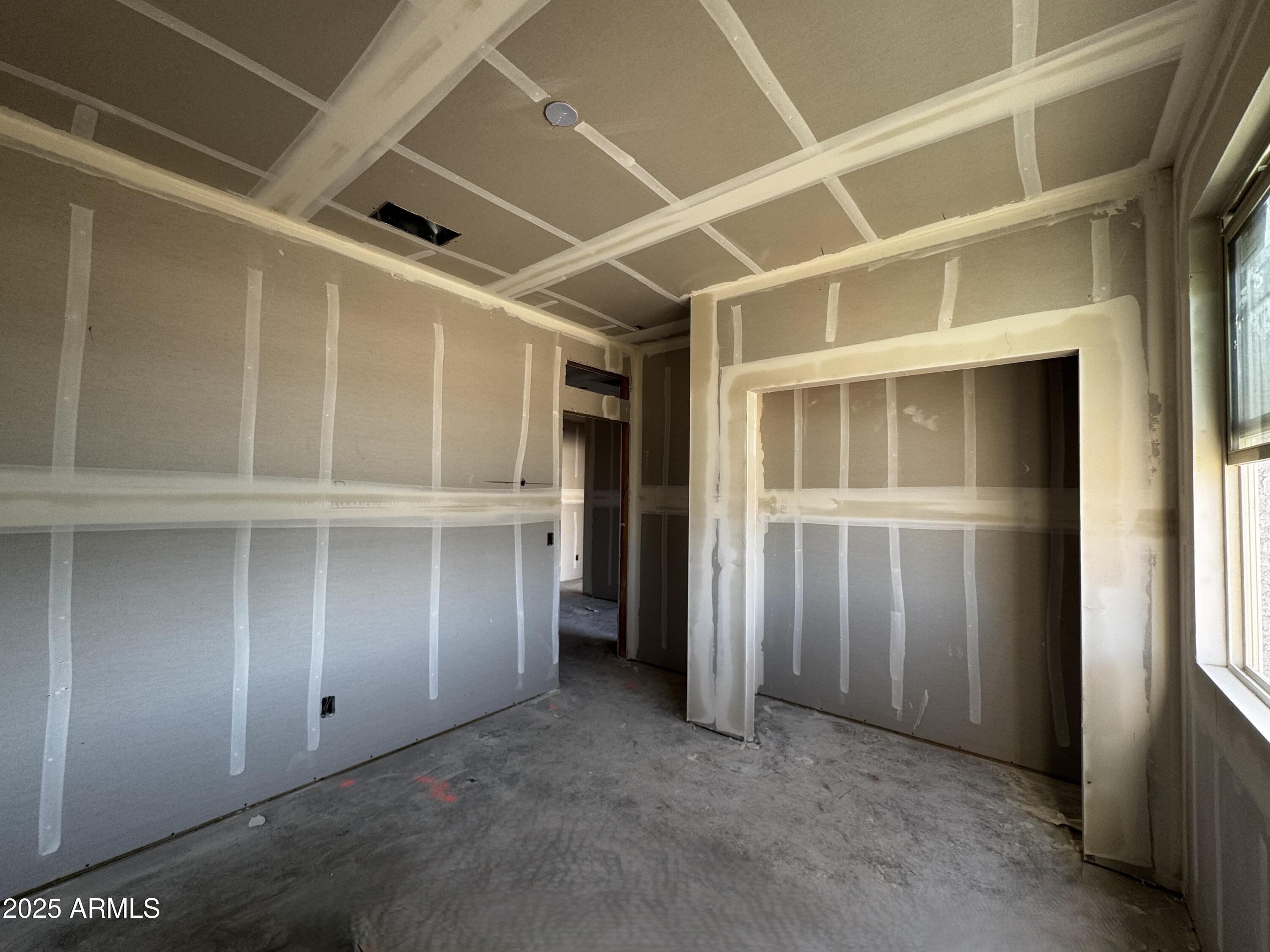 46851 W OLD TIMER Road