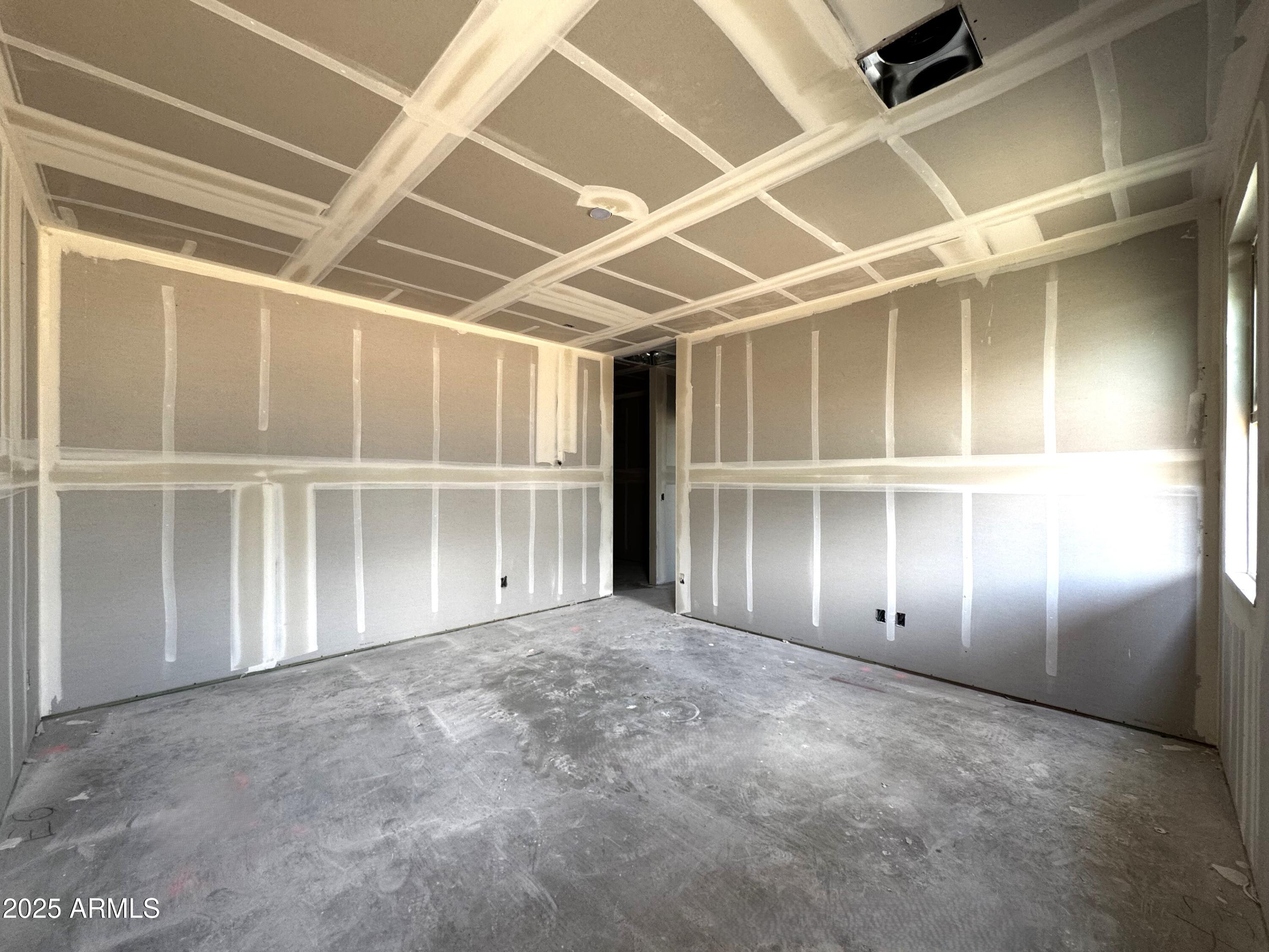 46851 W OLD TIMER Road