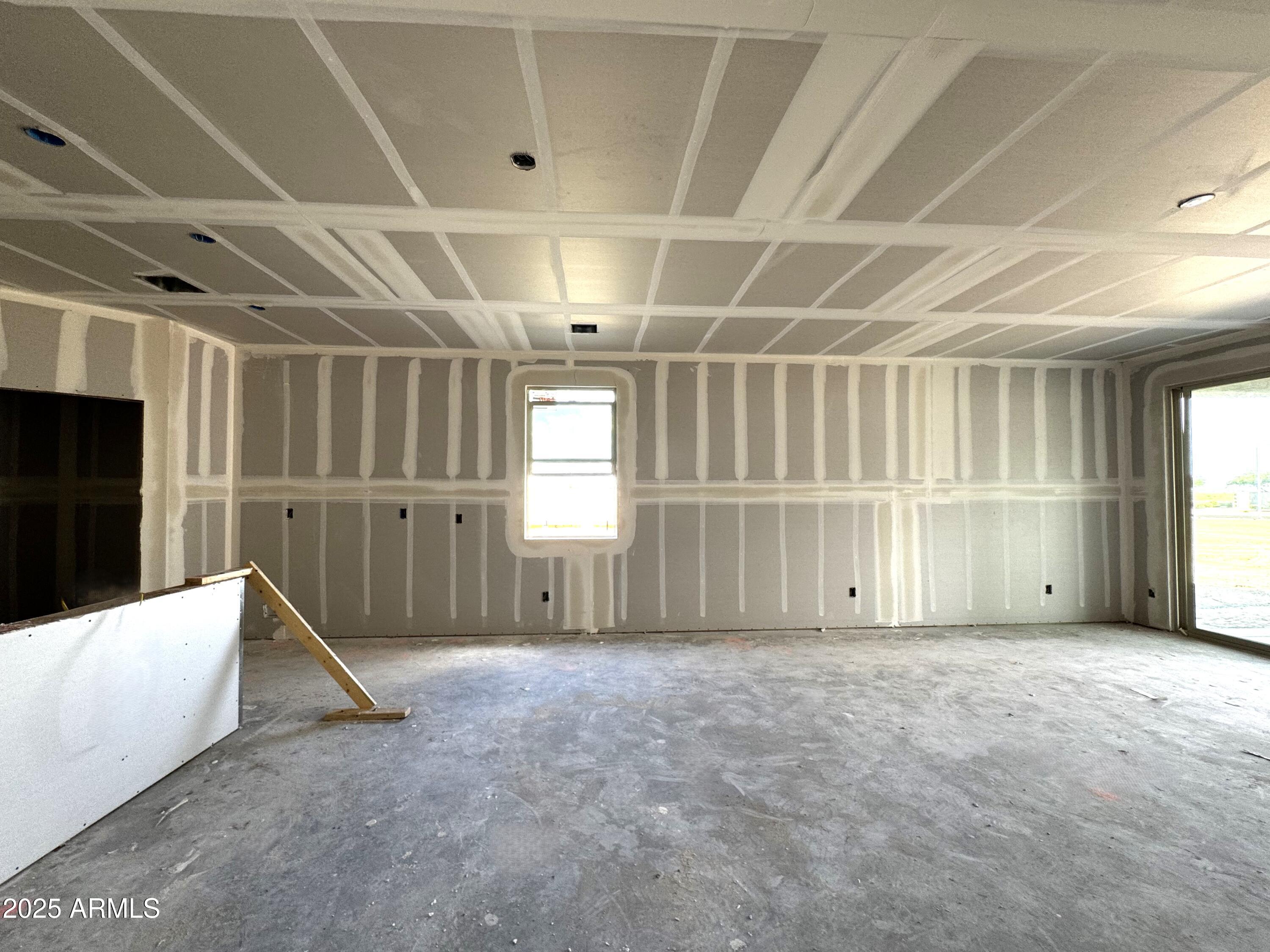 46851 W OLD TIMER Road