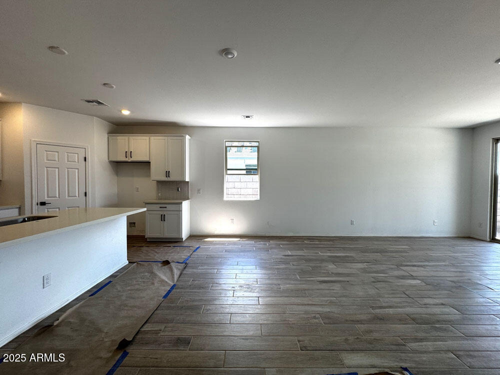 46851 W OLD TIMER Road