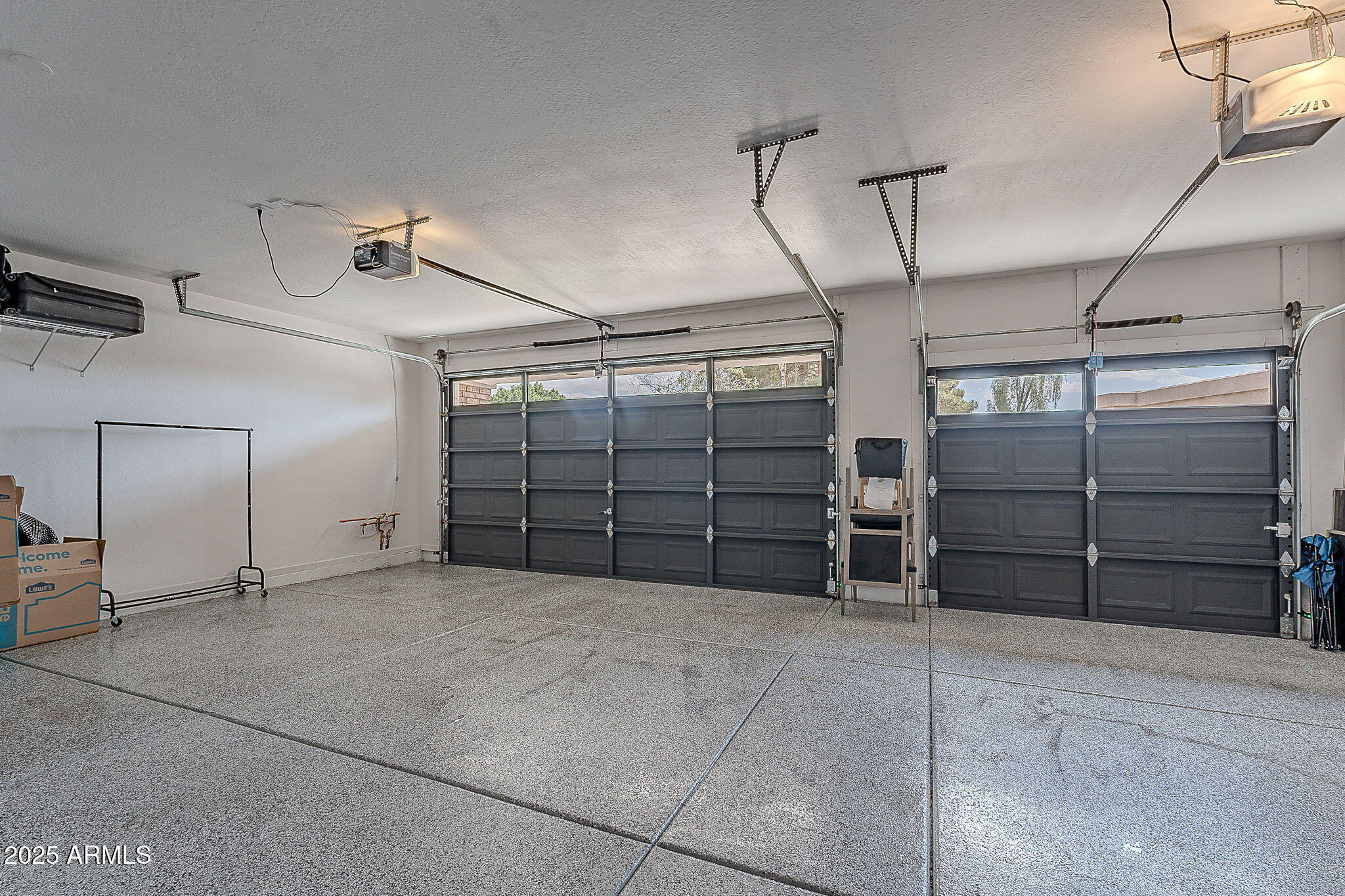 194 W SUNBURST Lane
