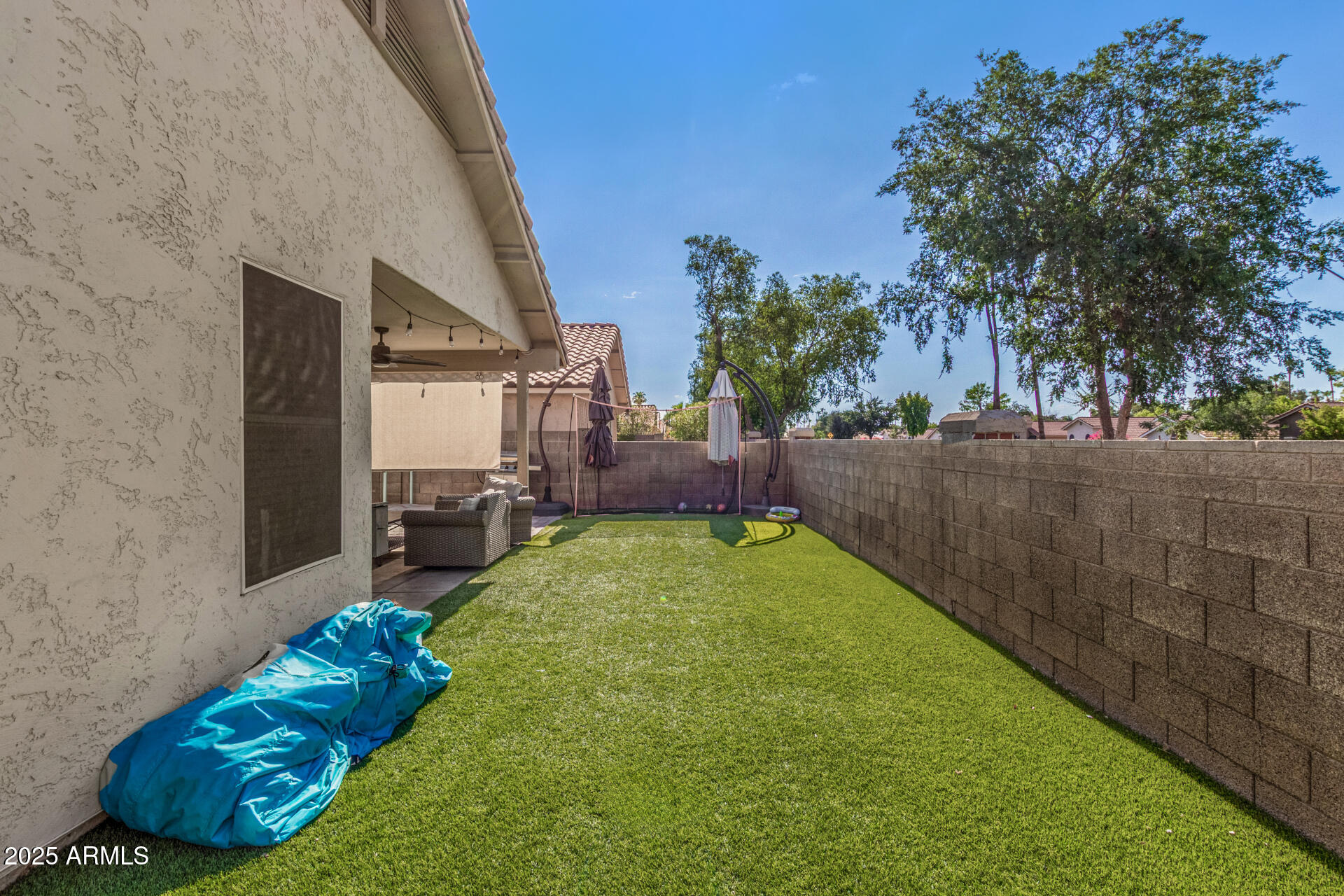 914 W REDONDO Drive