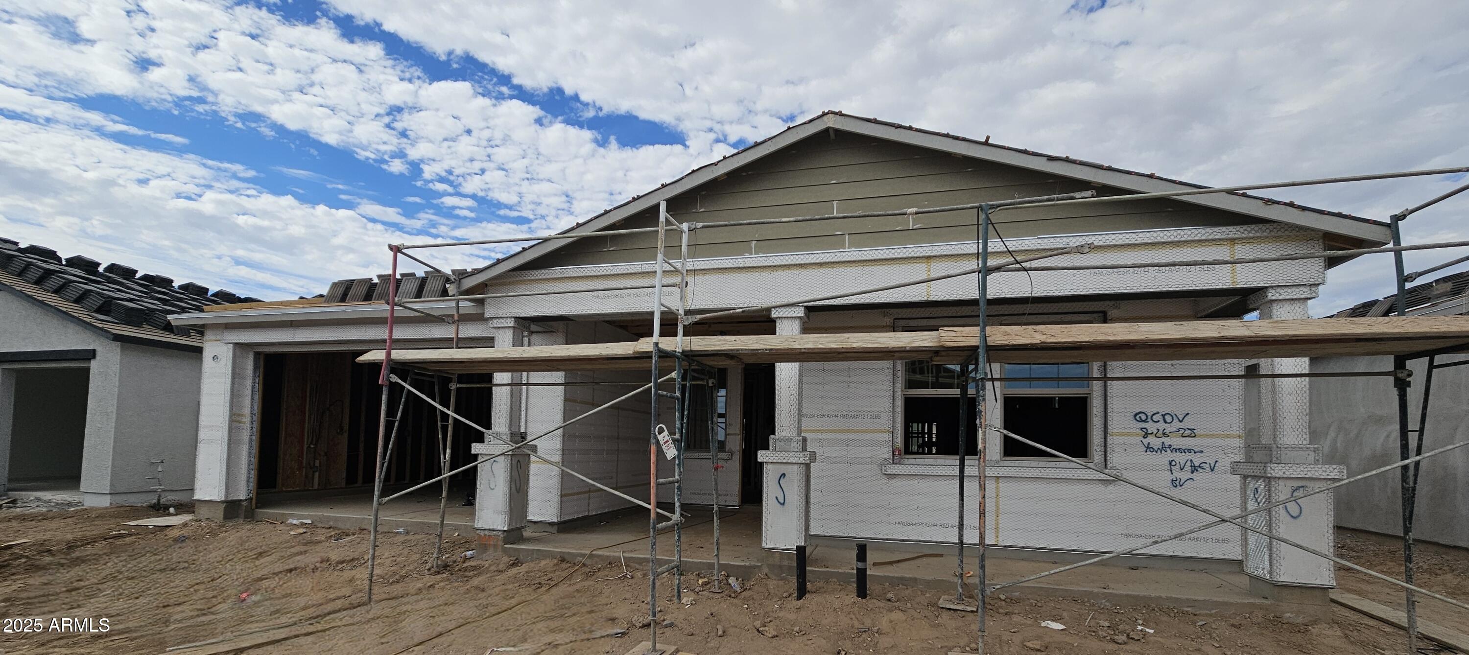 2638 E RUSTLER Road