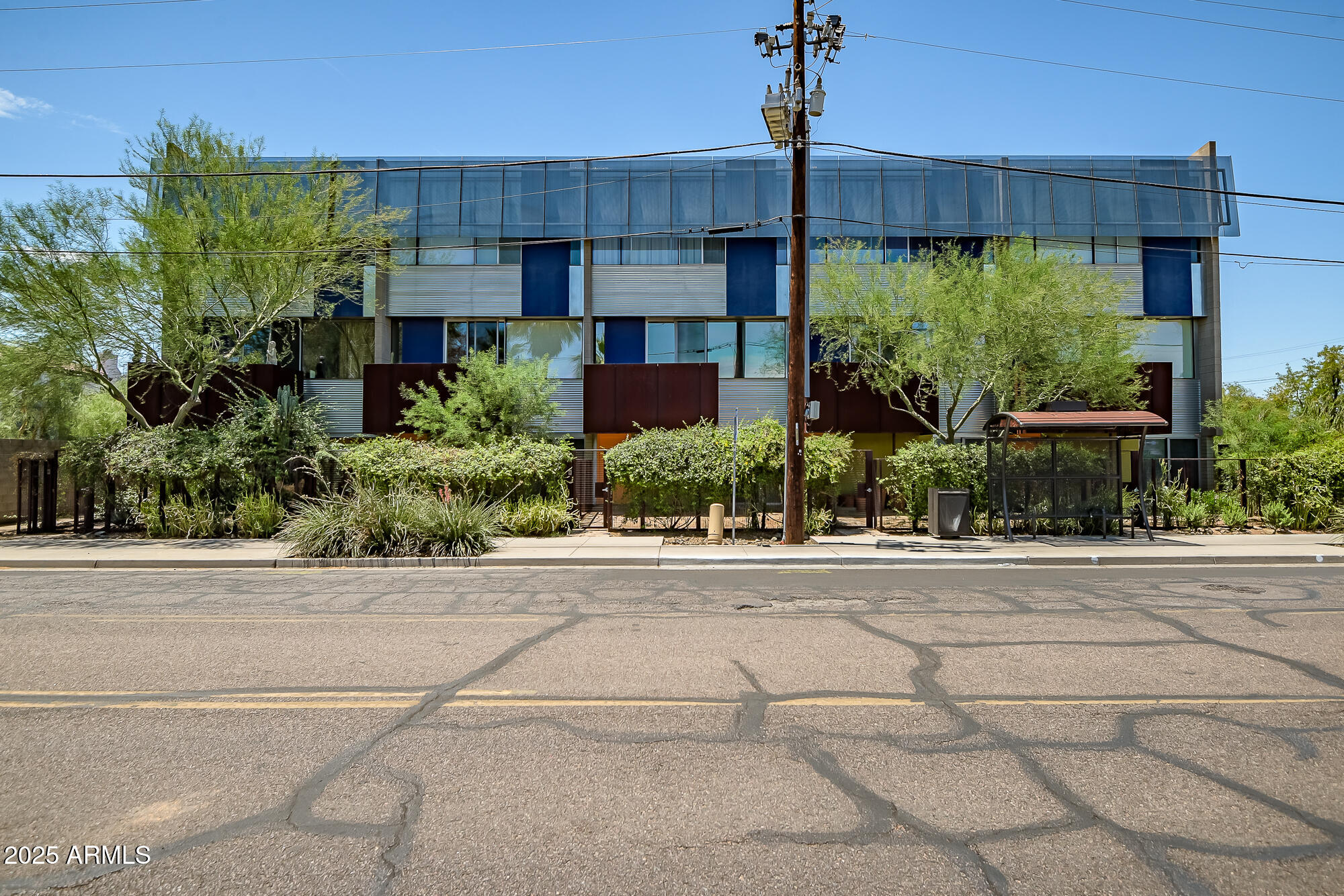 1145 E Whitton Avenue, 1008