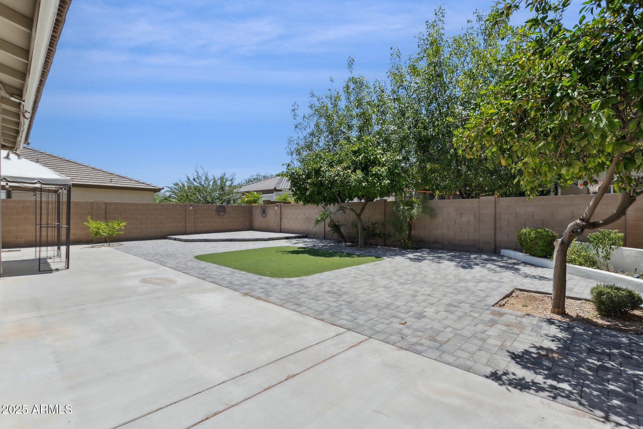 12546 N 142ND Lane
