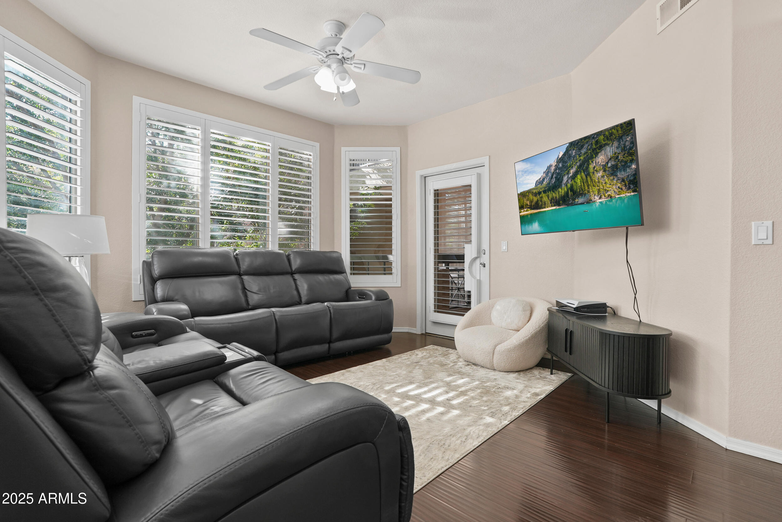 420 W 1ST Street, 217
