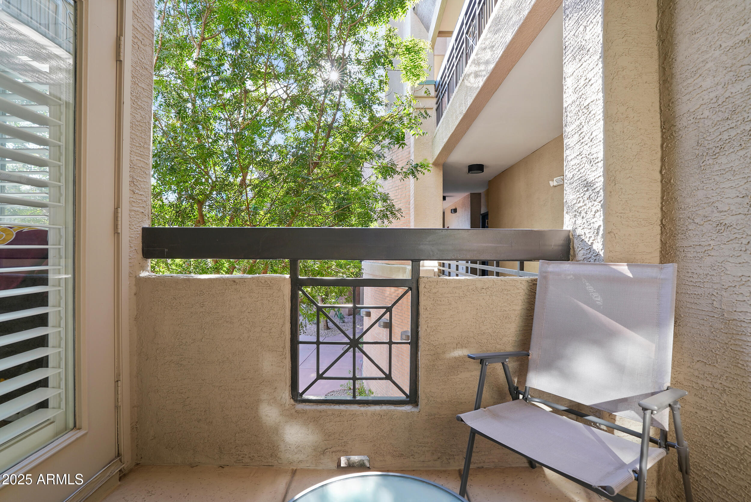420 W 1ST Street, 217