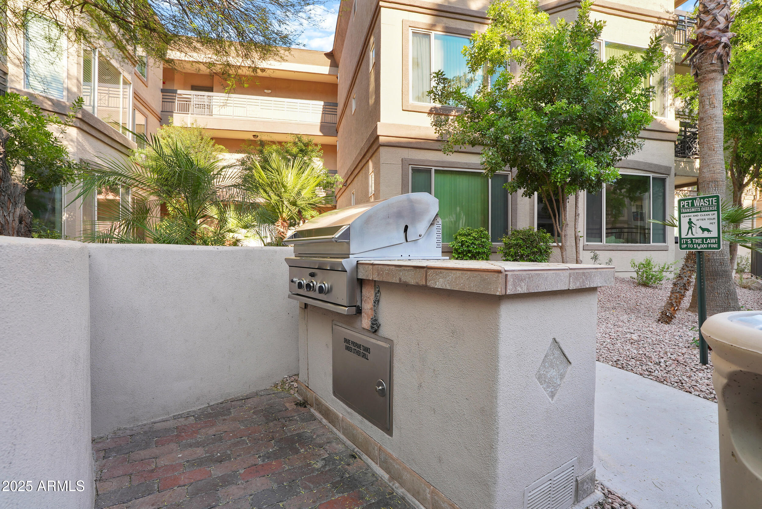 420 W 1ST Street, 217