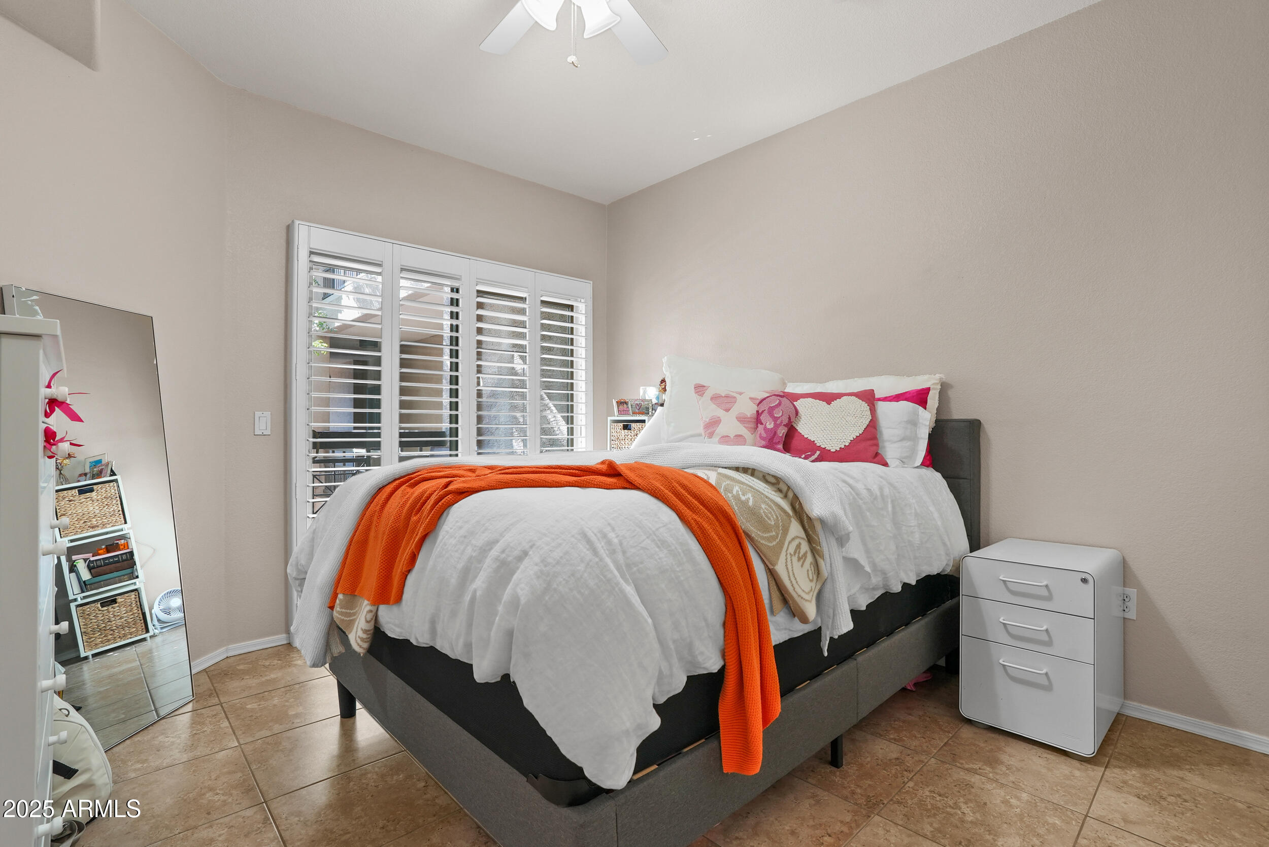 420 W 1ST Street, 217