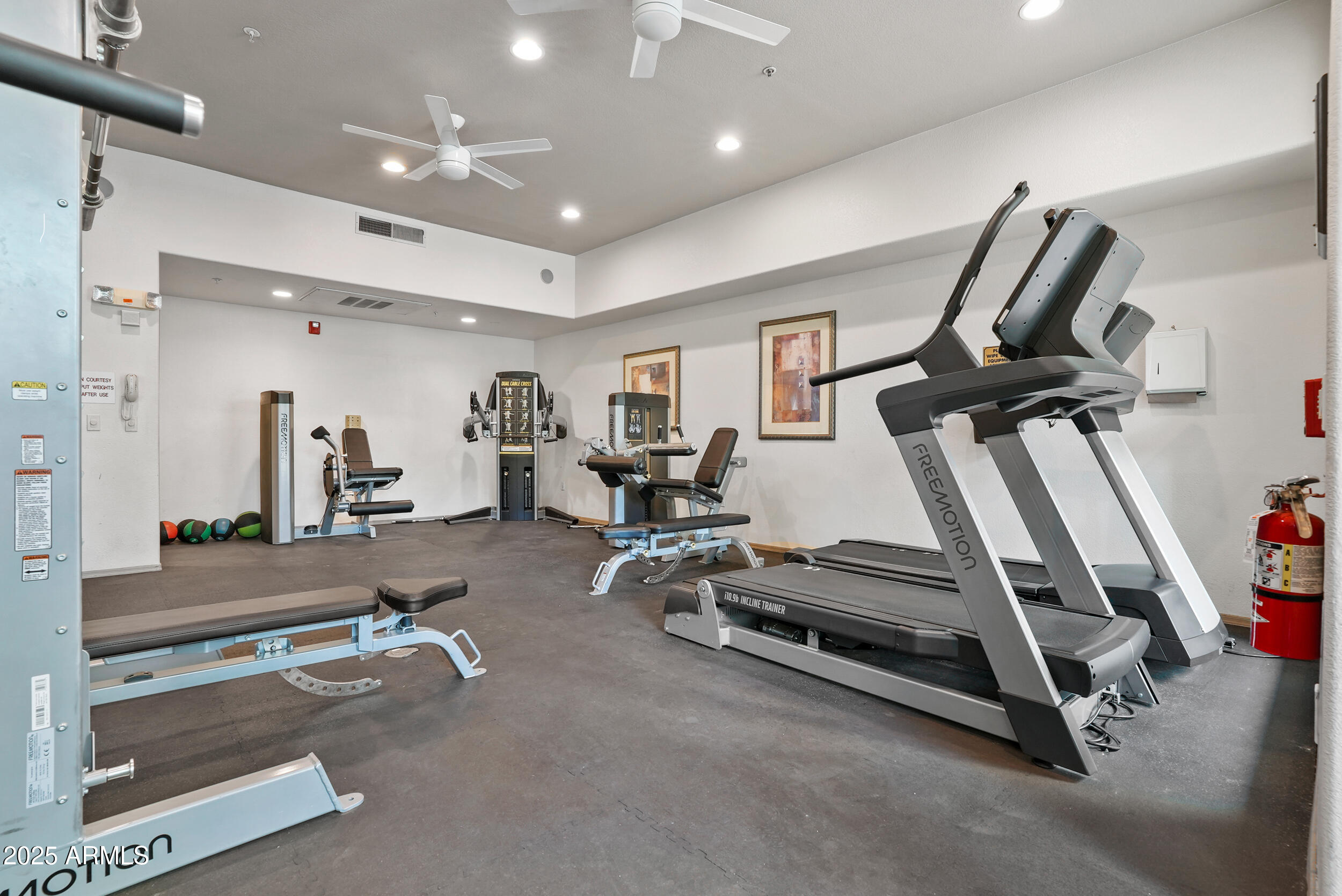 420 W 1ST Street, 217