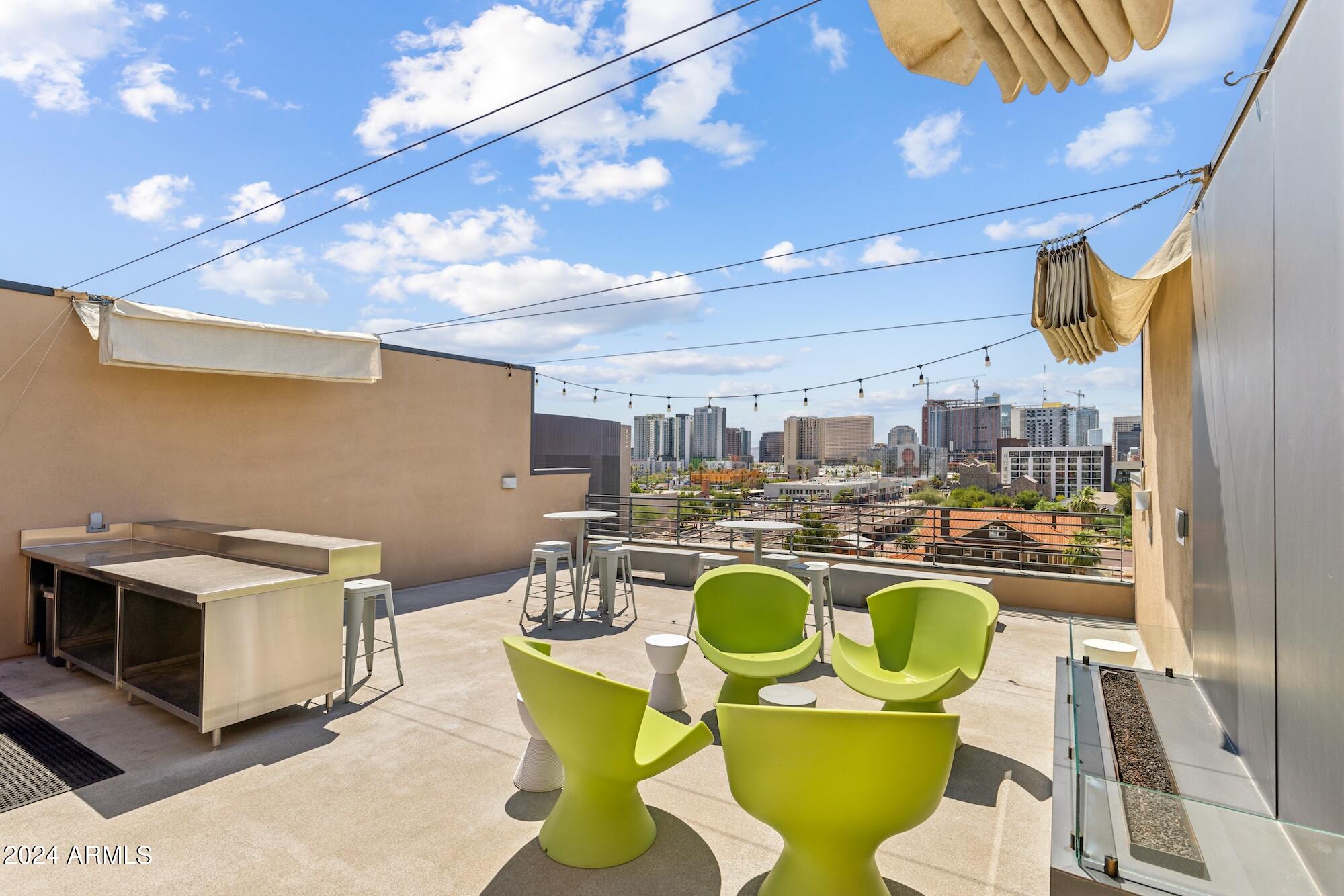 1326 N CENTRAL Avenue, 413