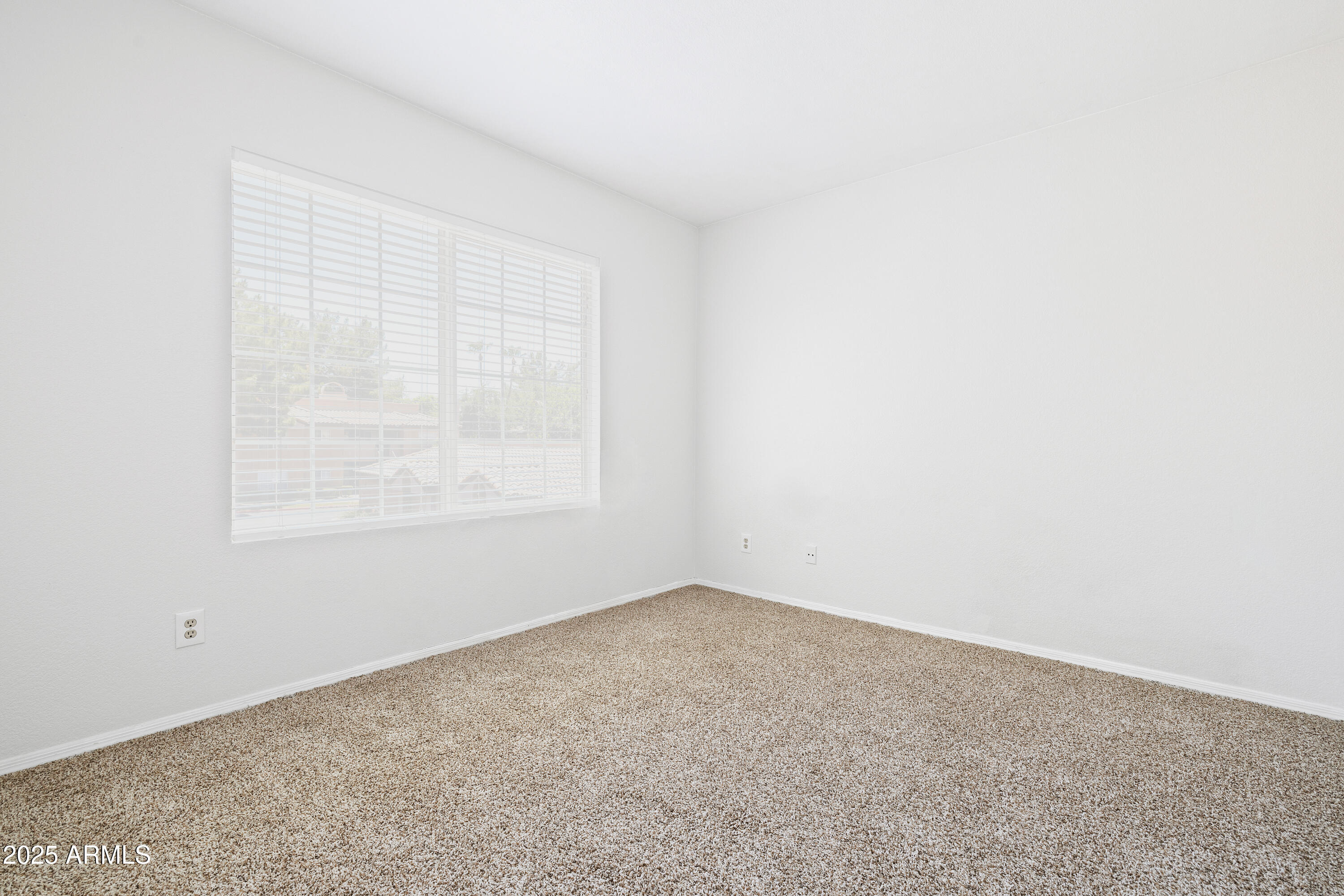 10101 N ARABIAN Trail, 2004