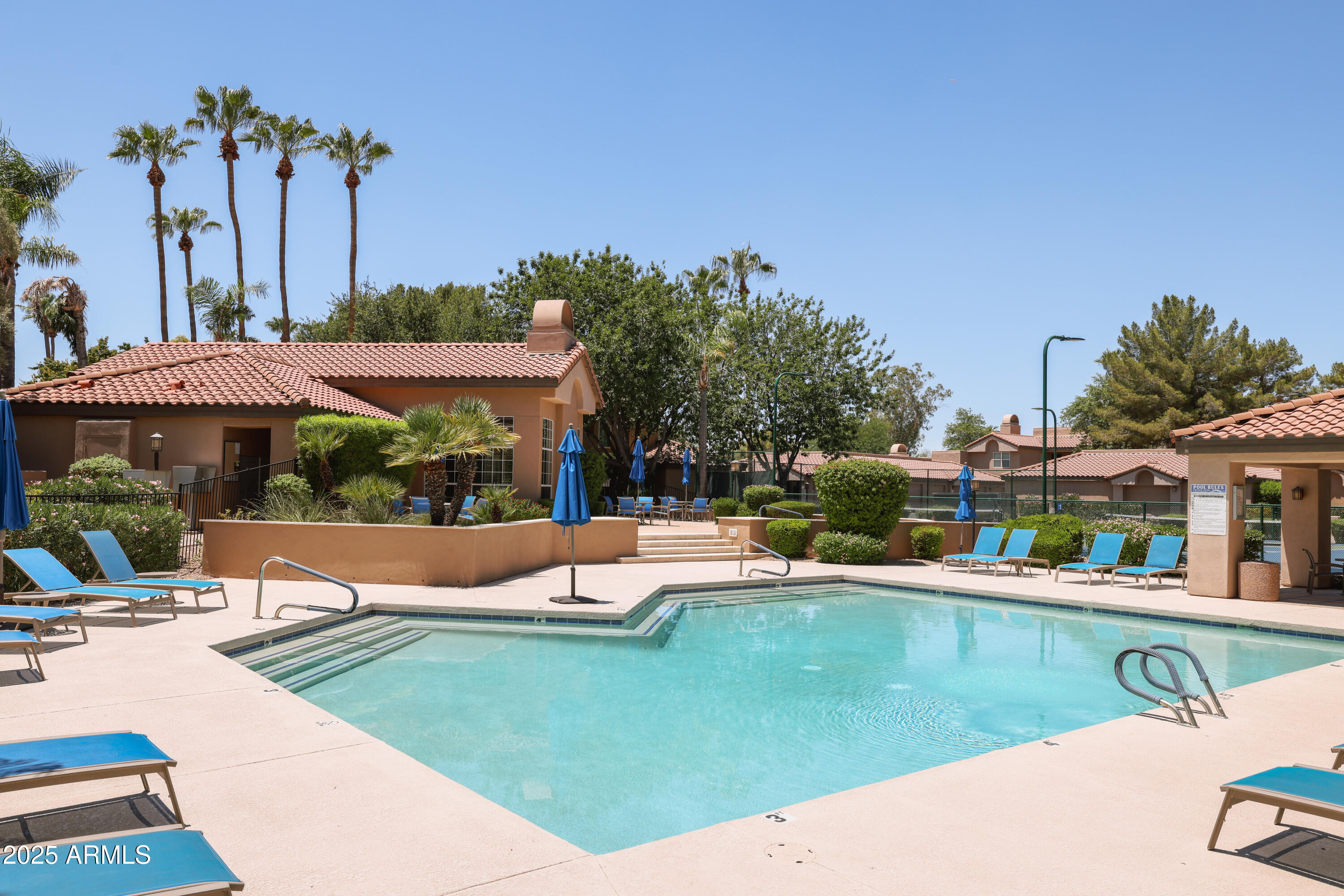 10101 N ARABIAN Trail, 2004