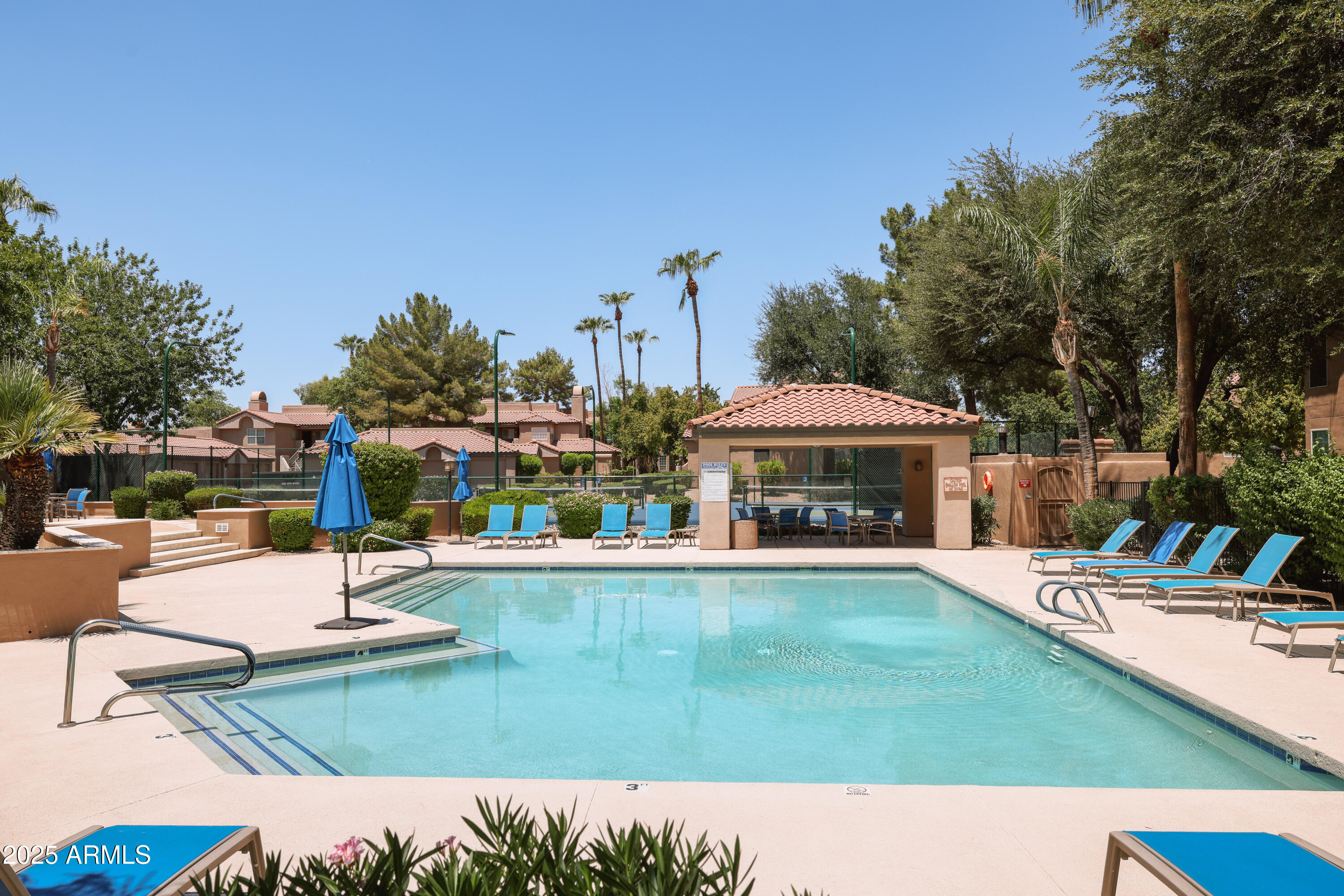 10101 N ARABIAN Trail, 2004
