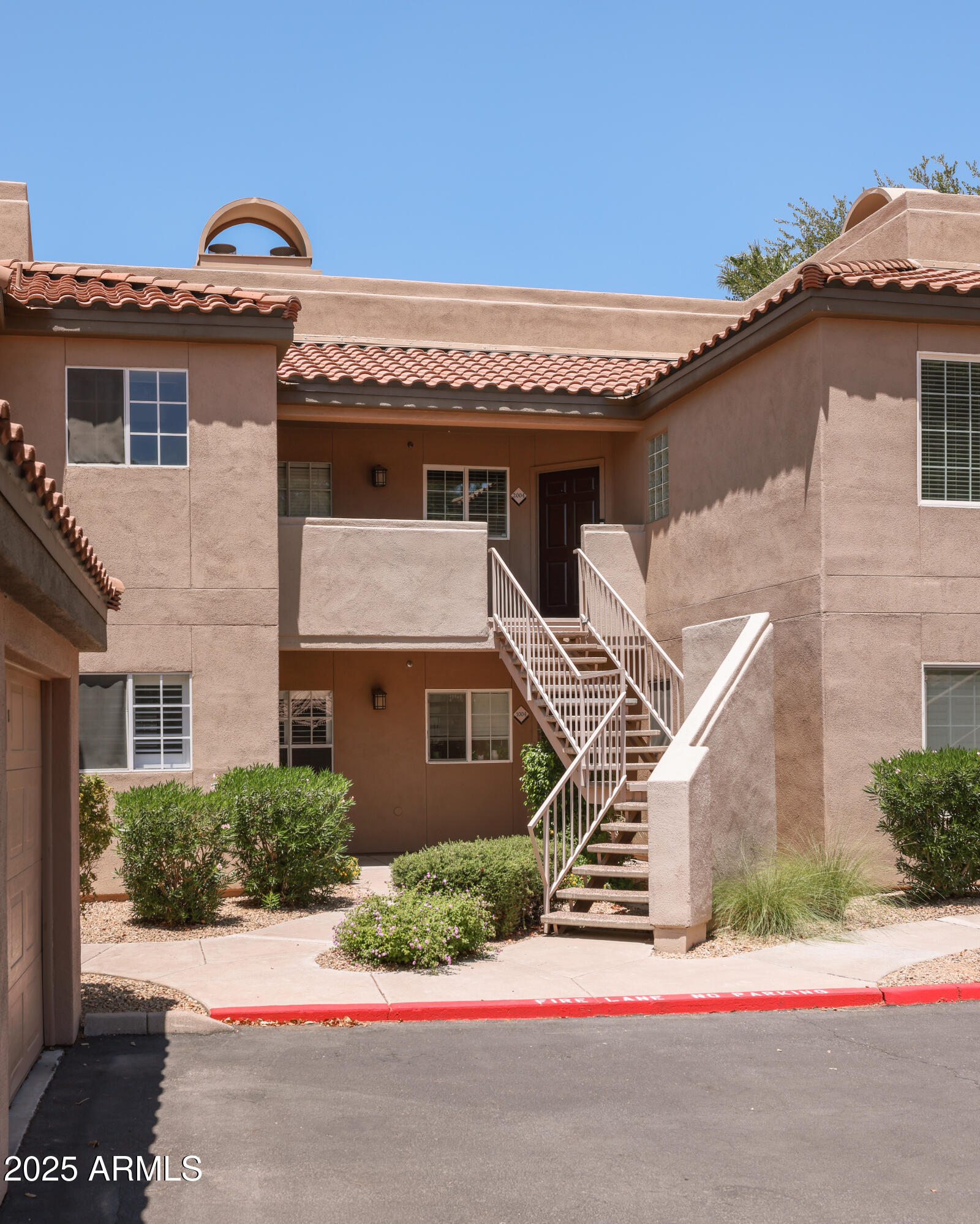 10101 N ARABIAN Trail, 2004