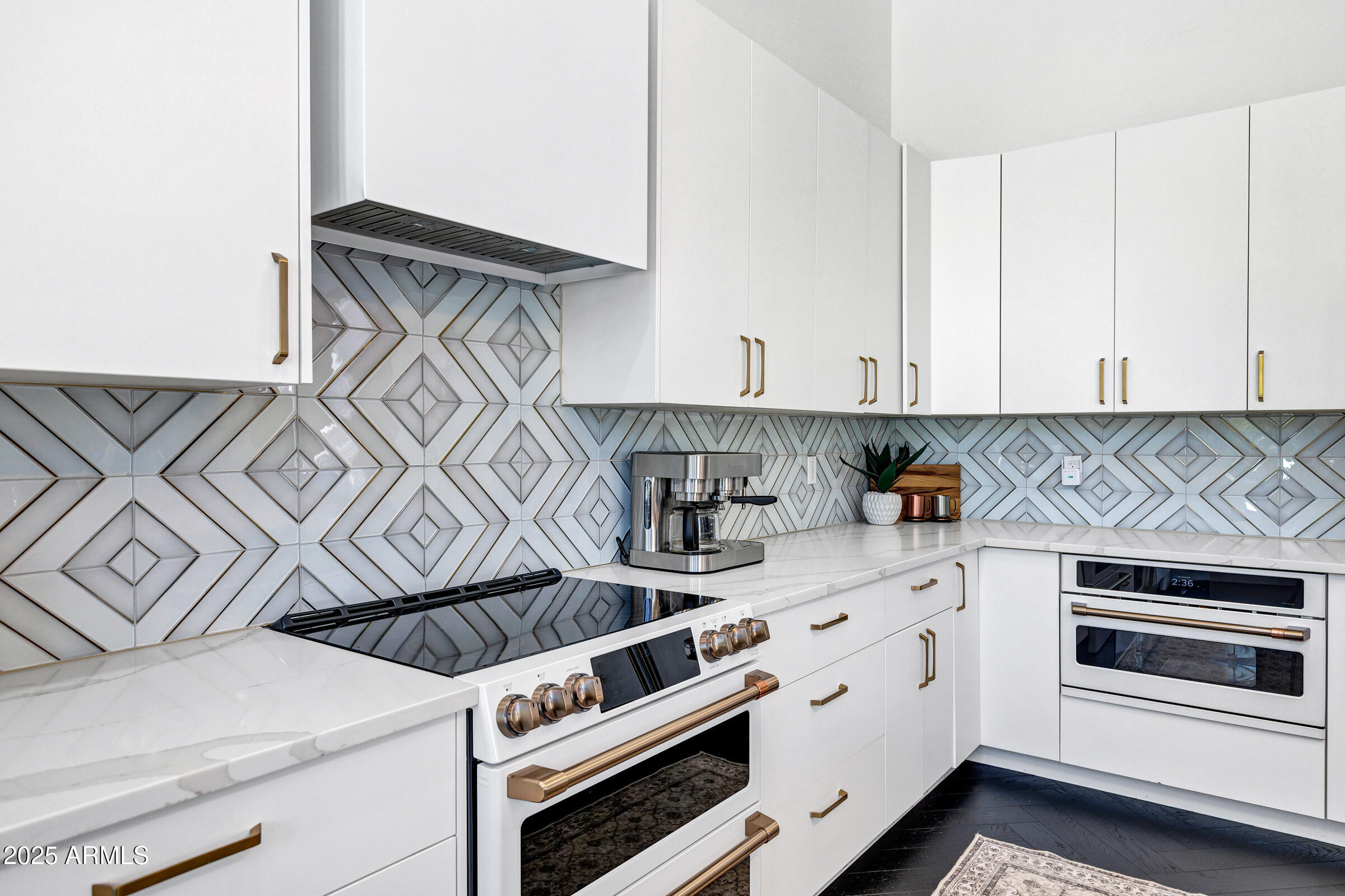 16013 N 111TH Place