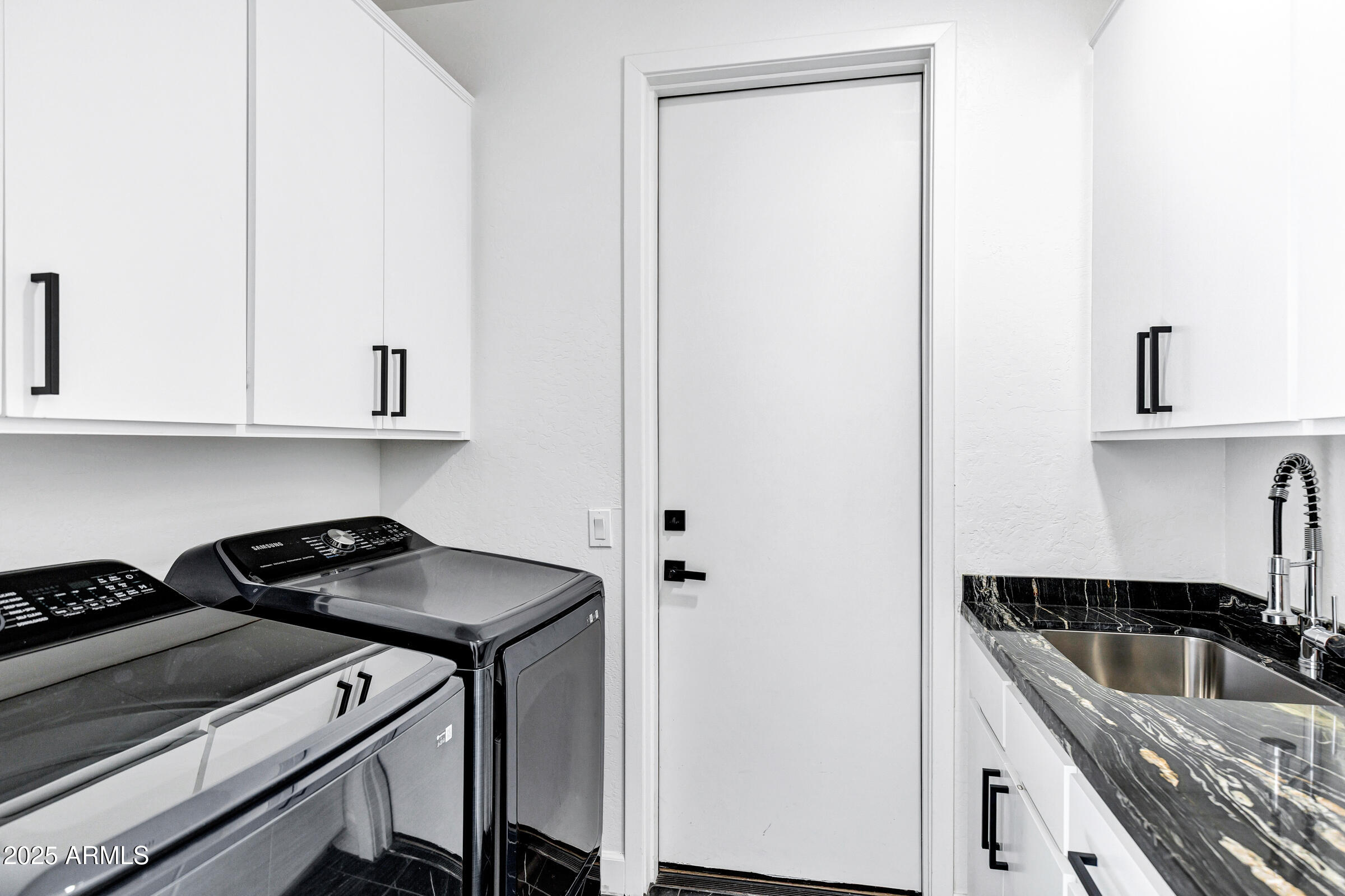 16013 N 111TH Place