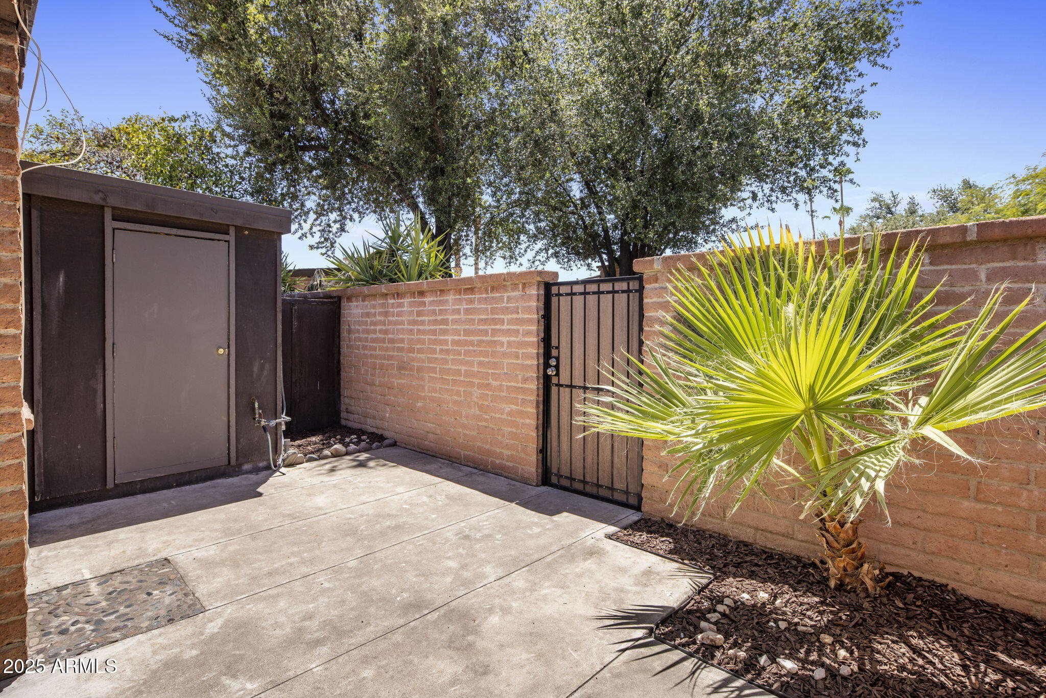 3002 N 32nd Street, 3