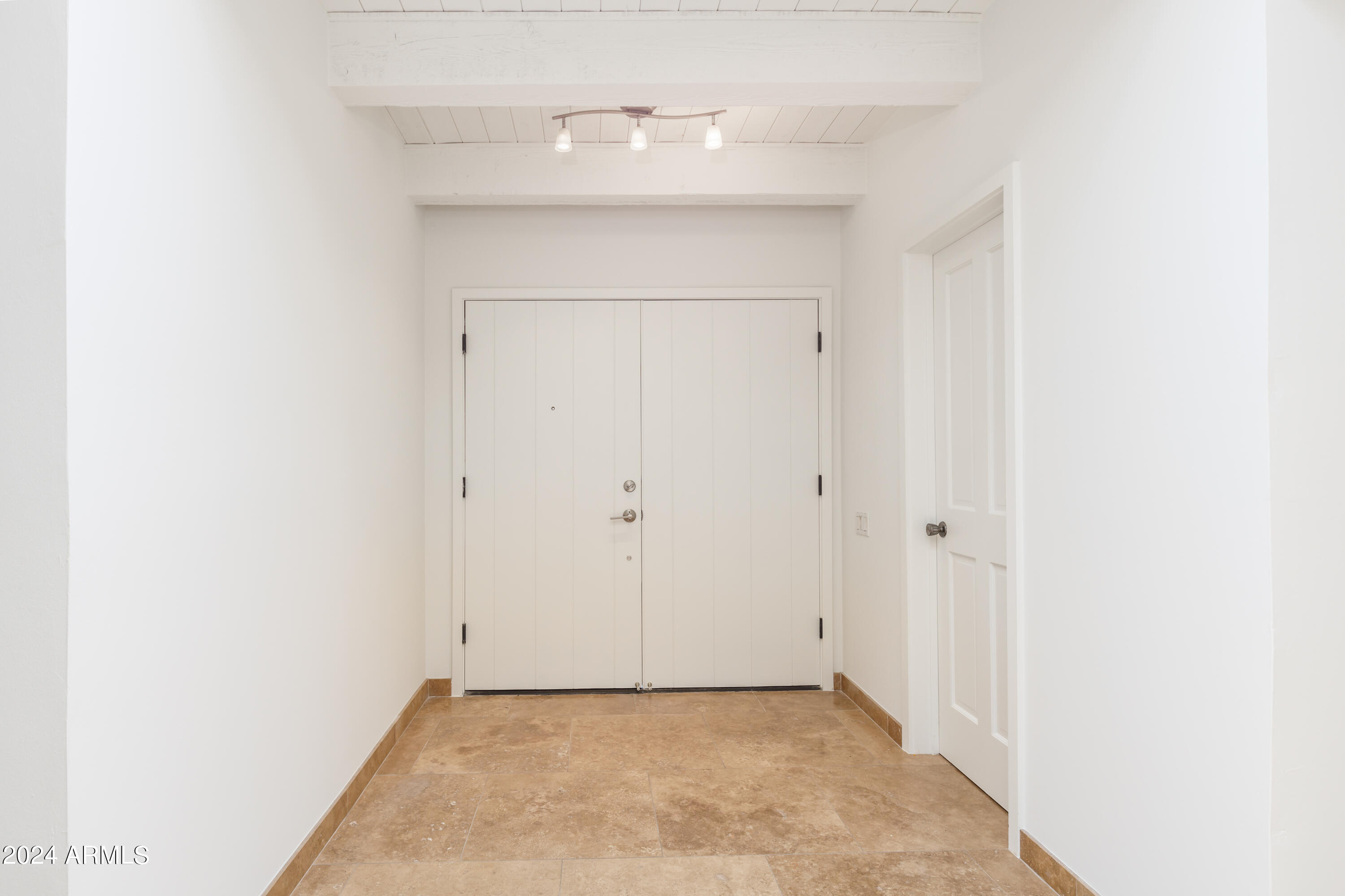 5101 N CASA BLANCA Drive, 203