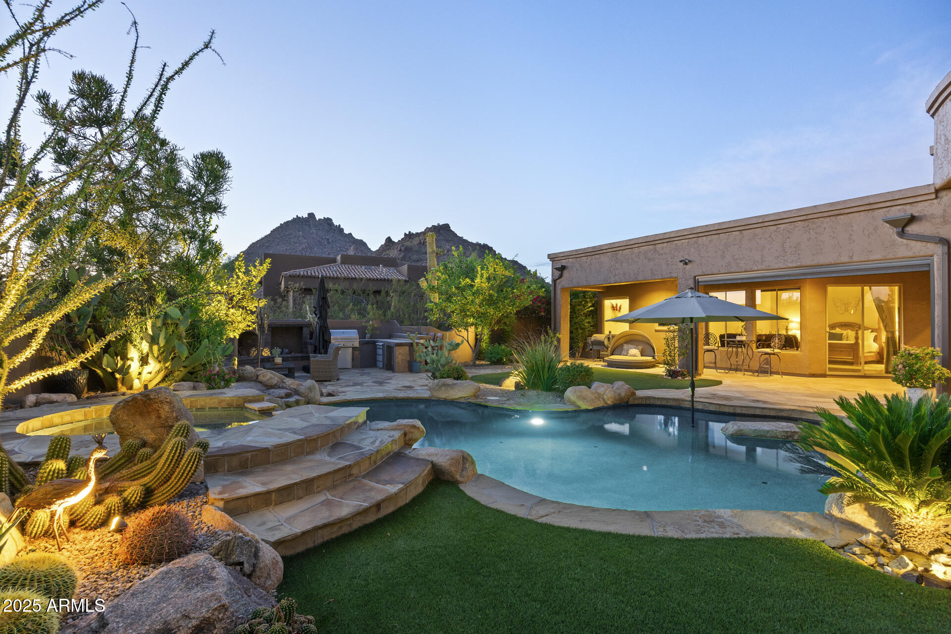 11284 E MARIPOSA GRANDE Drive