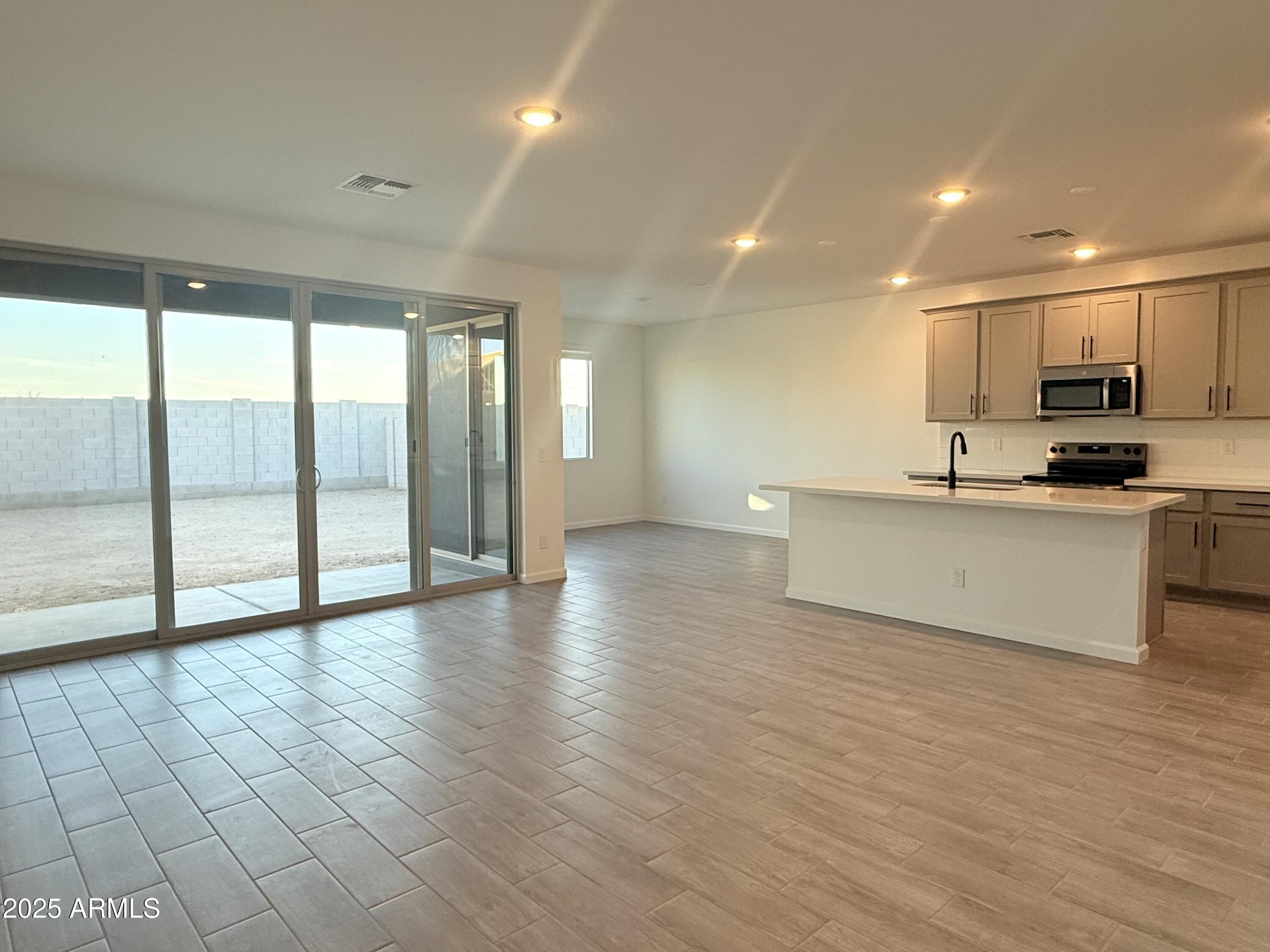 2487 E ROLLING PRAIRIE Lane