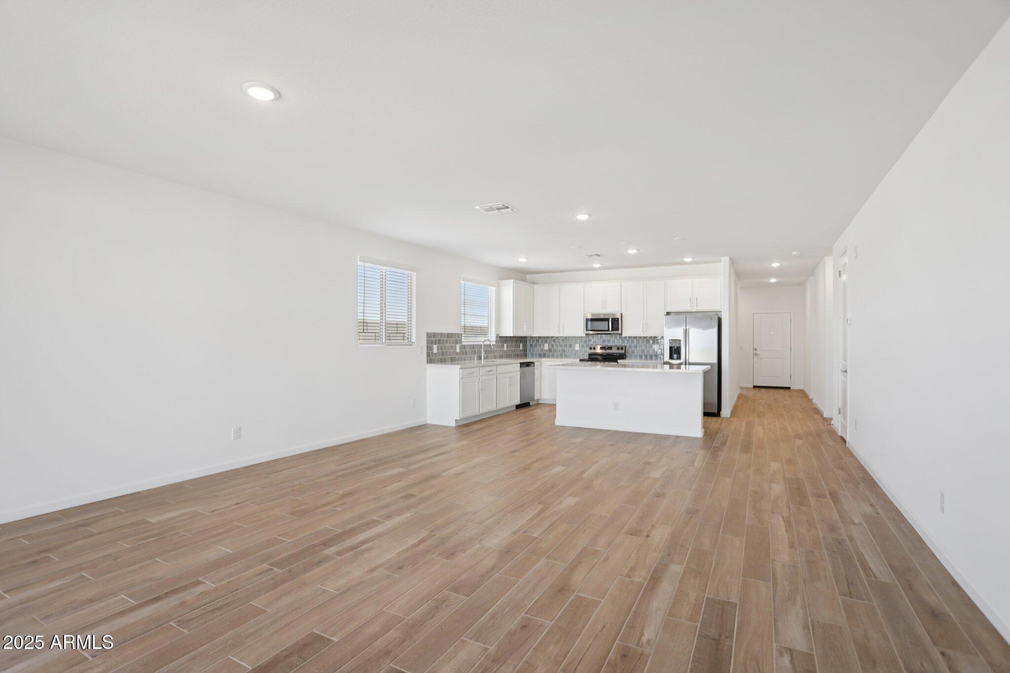 18254 W CAMINO DE ORO