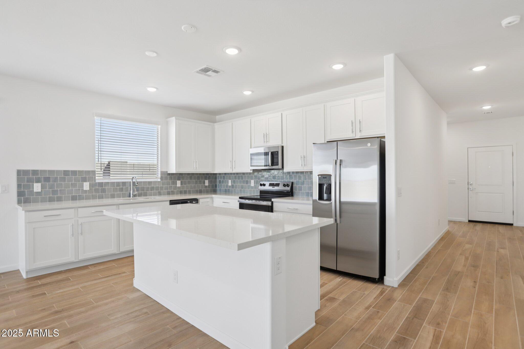 18254 W CAMINO DE ORO