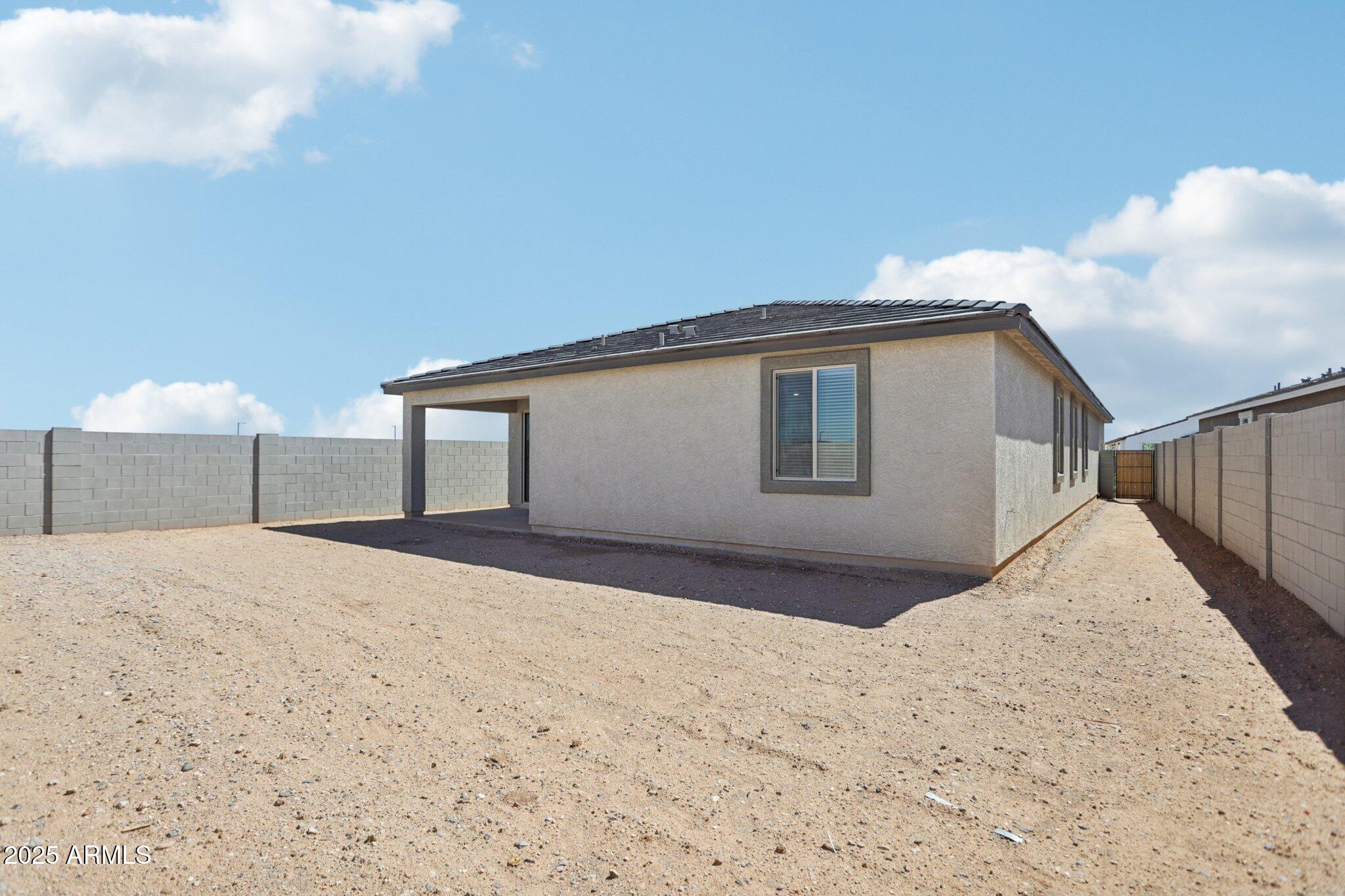 18254 W CAMINO DE ORO