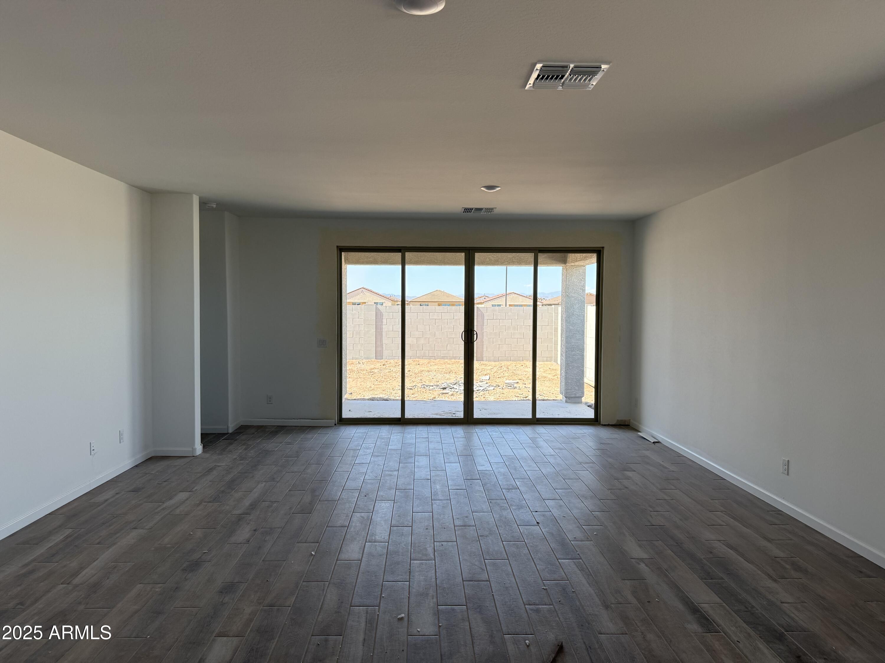 18254 W CAMINO DE ORO