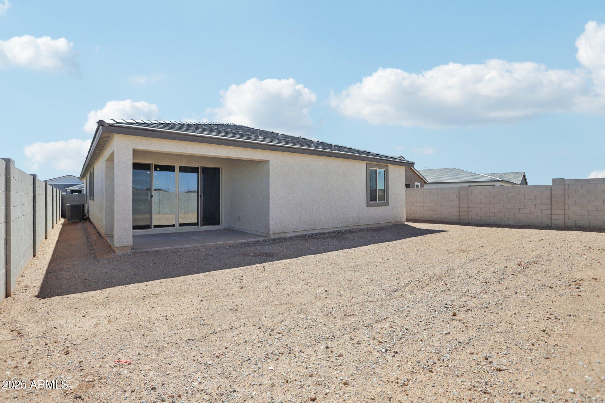 18254 W CAMINO DE ORO