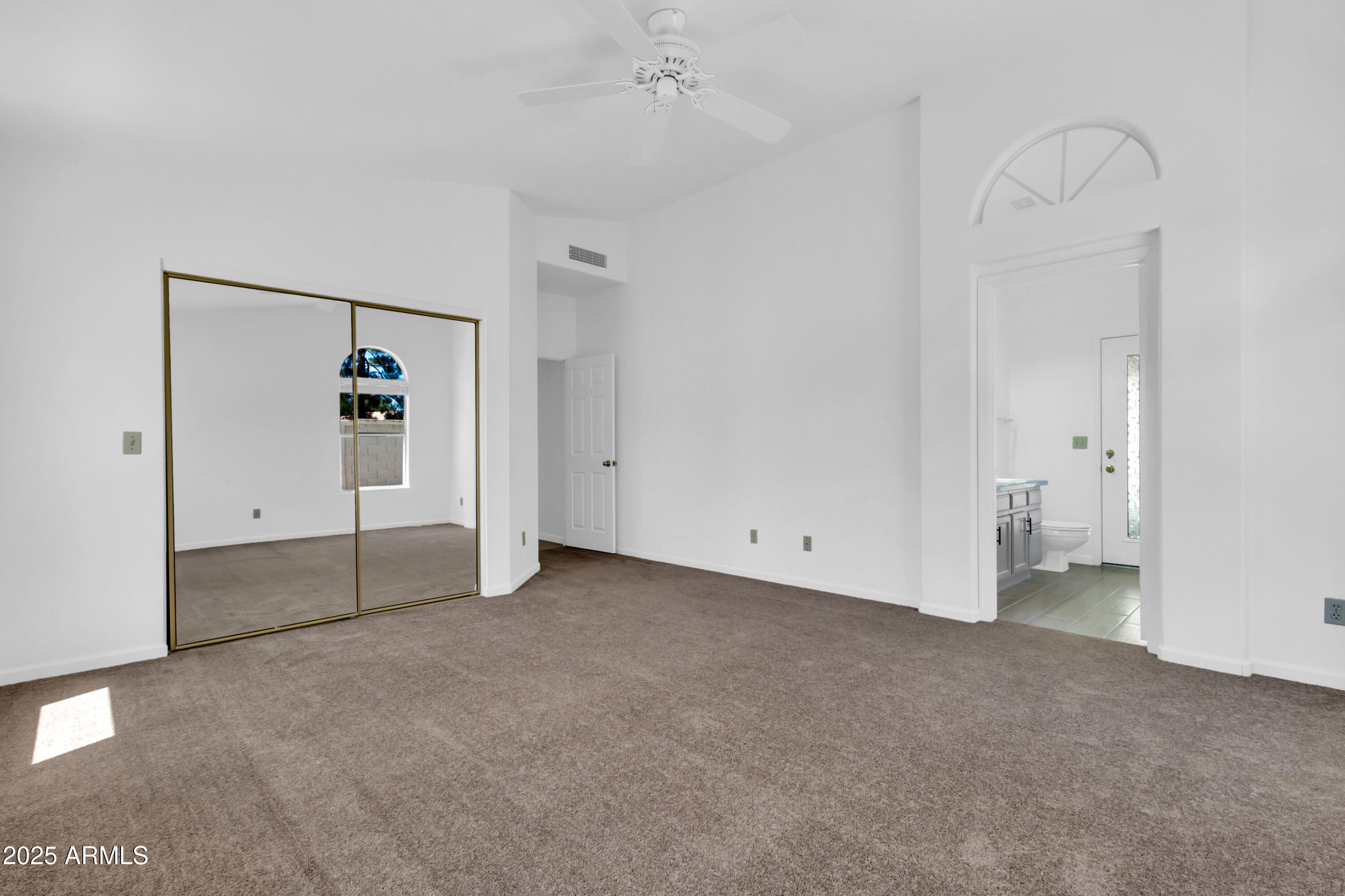 1511 W WILDHORSE Court