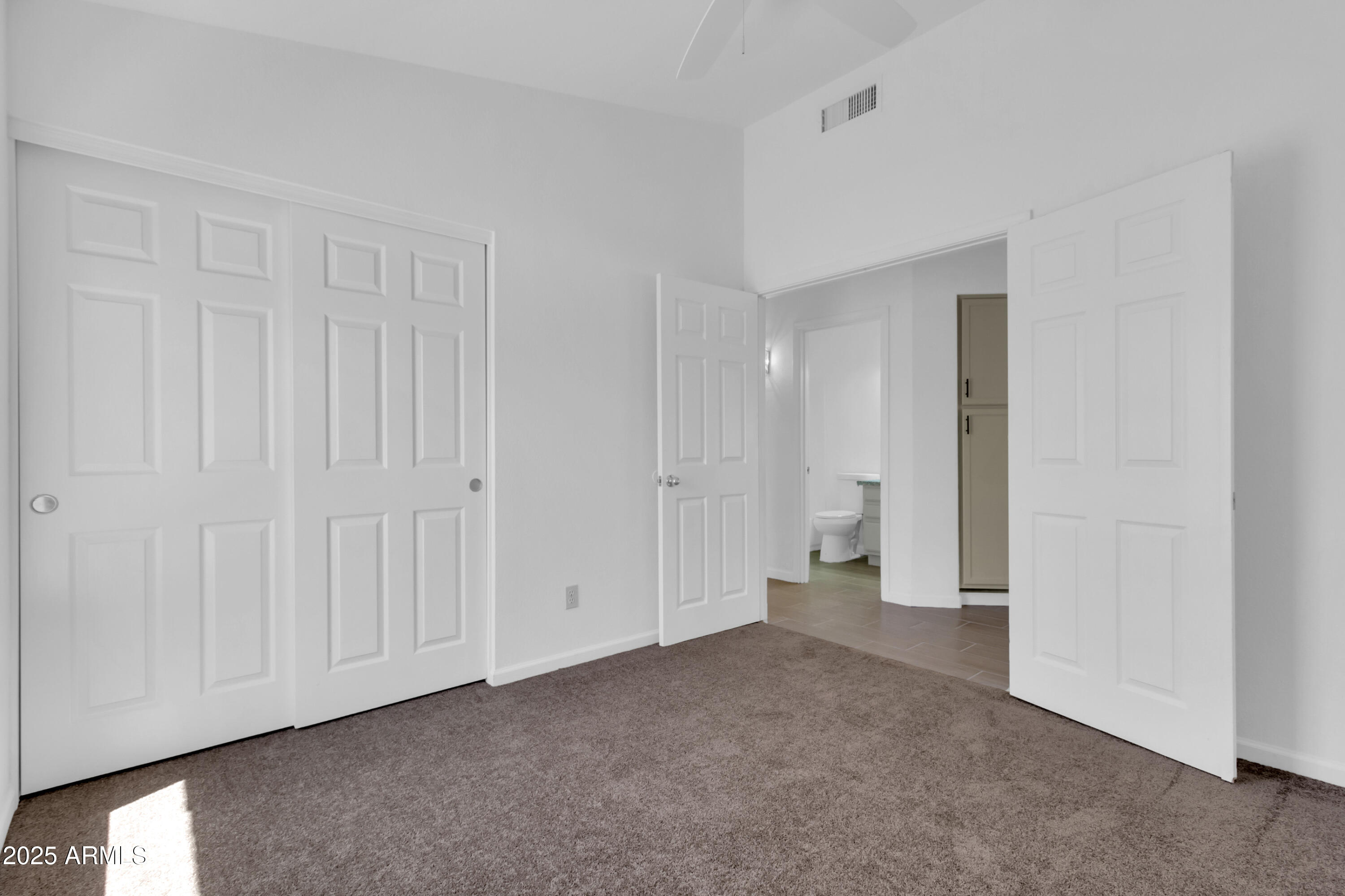 1511 W WILDHORSE Court