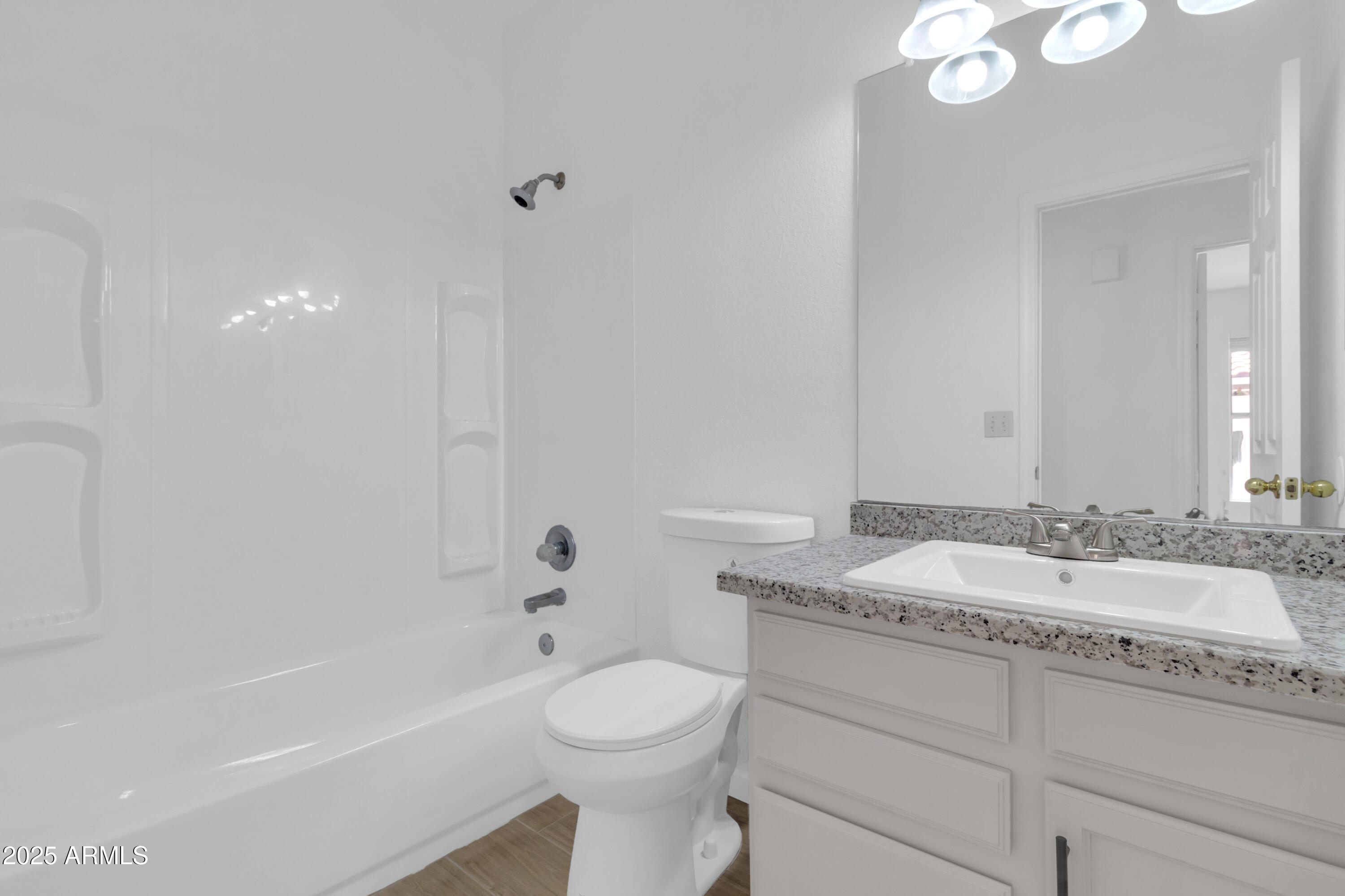 1511 W WILDHORSE Court