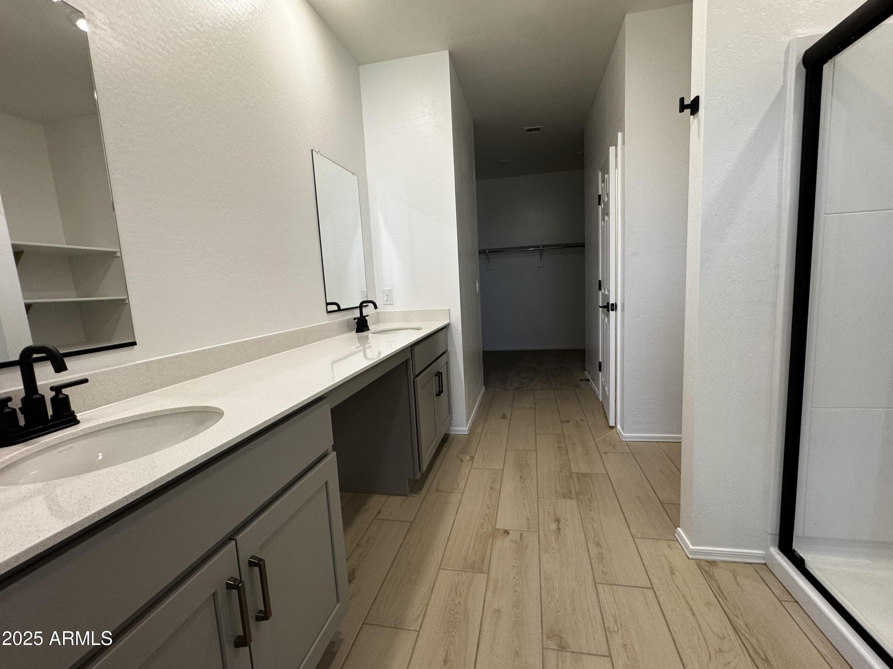 24153 W BOWKER Street