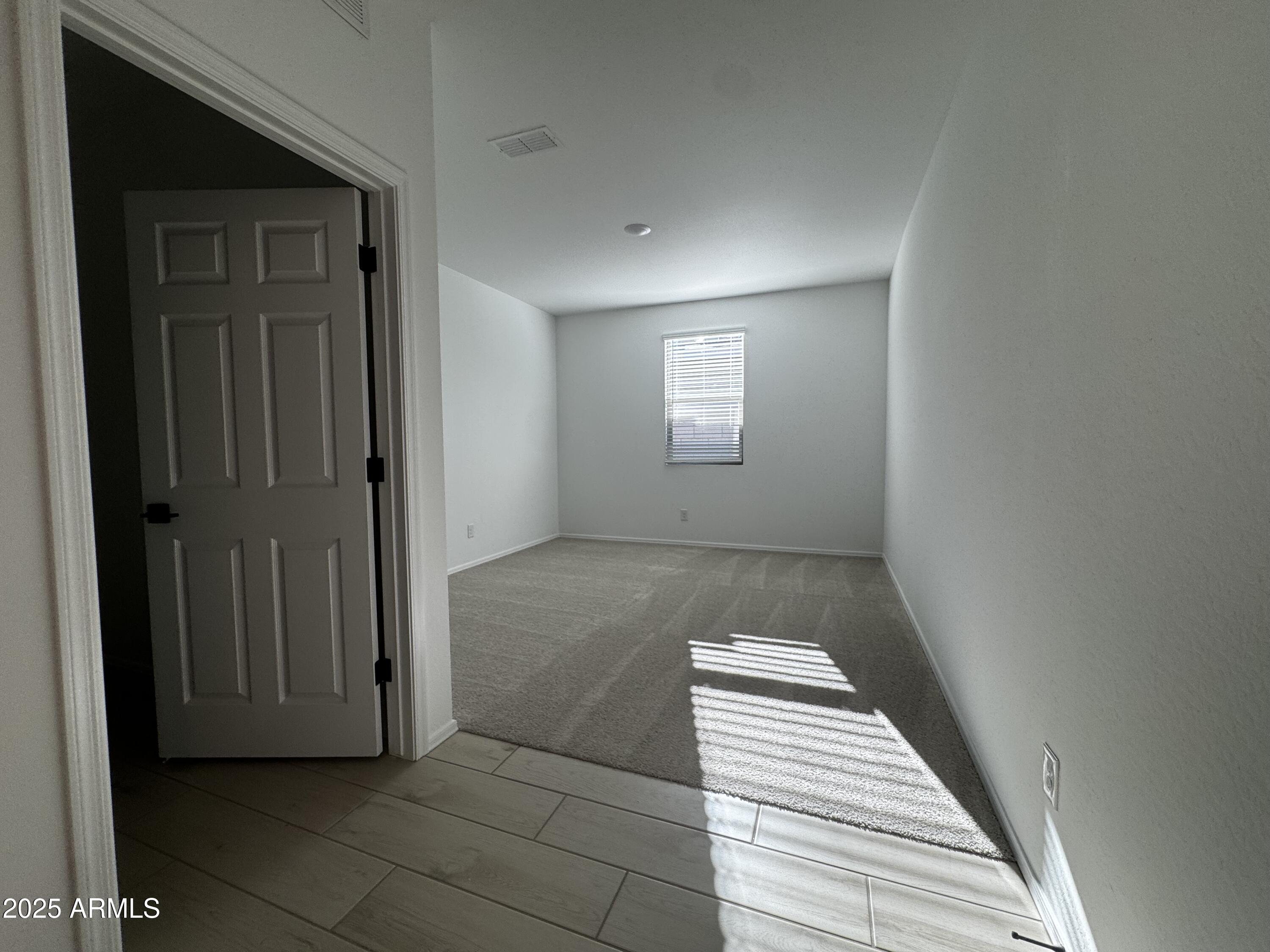 24153 W BOWKER Street