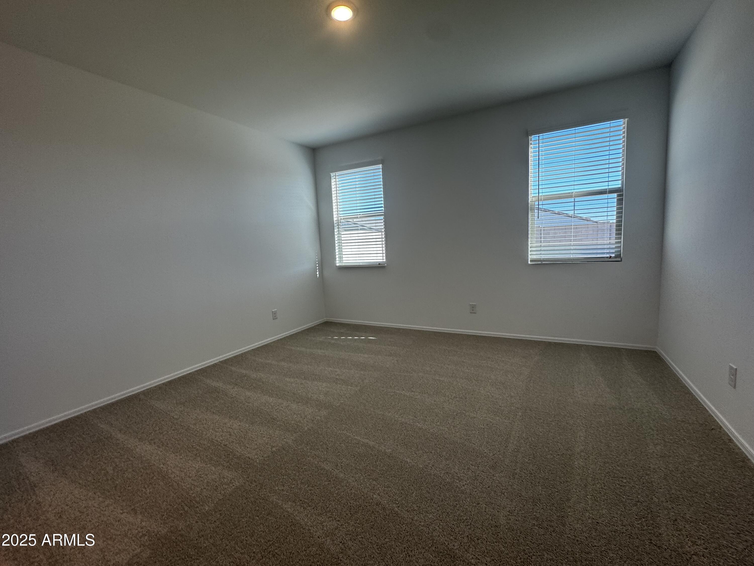 24153 W BOWKER Street