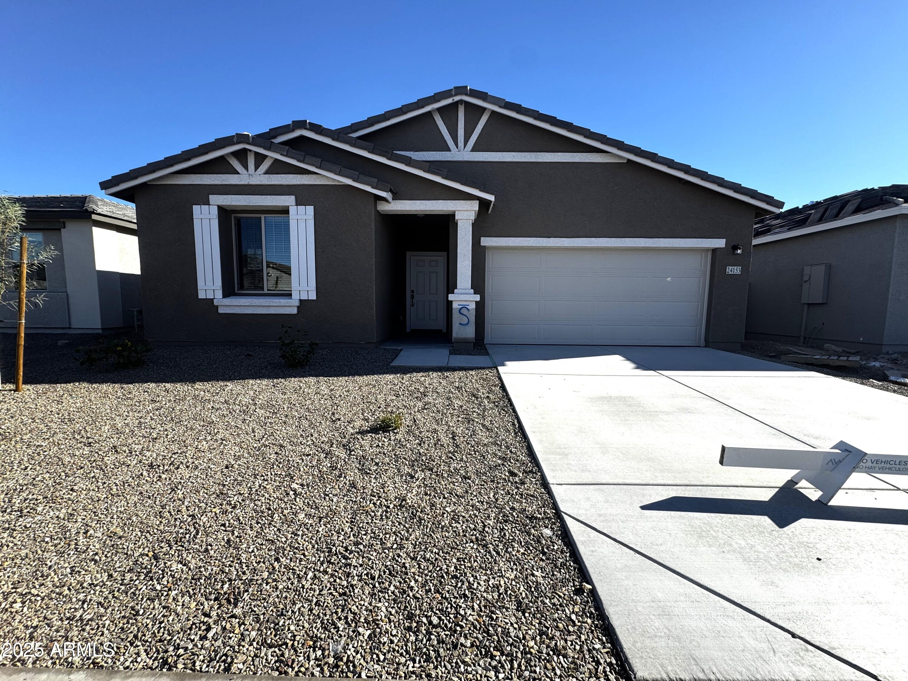 24153 W BOWKER Street