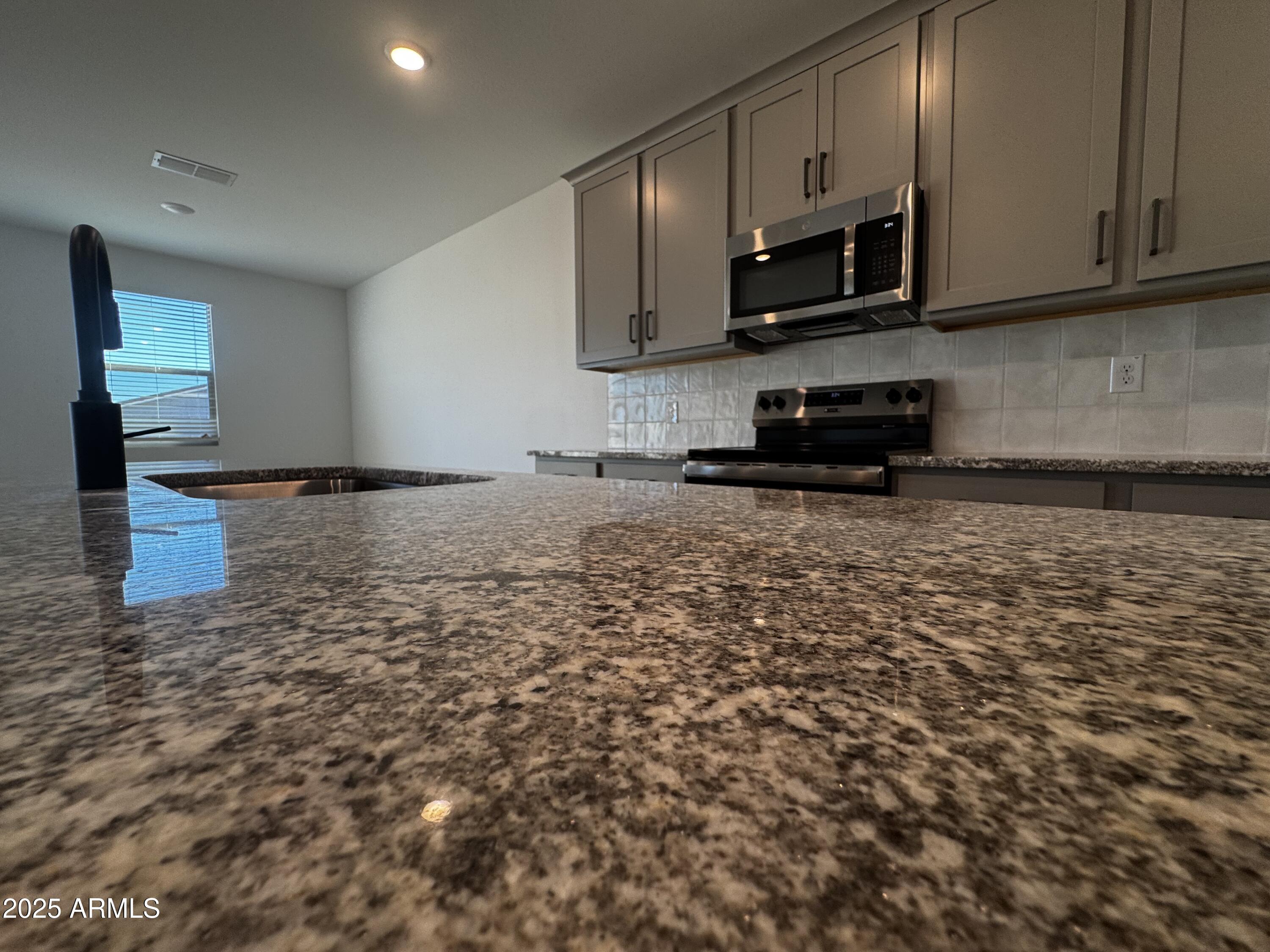 24153 W BOWKER Street