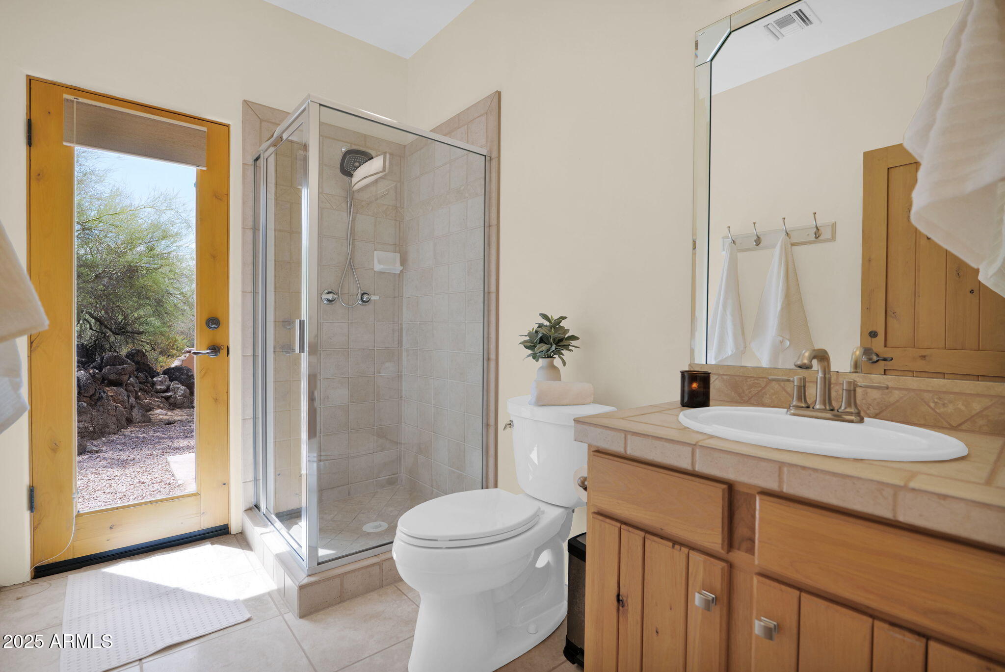 7130 E SADDLEBACK Street, 5