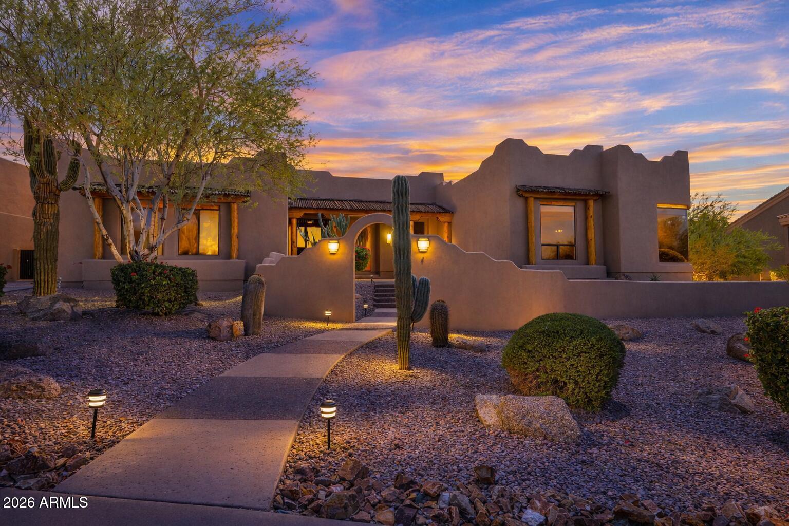 7130 E SADDLEBACK Street, 5